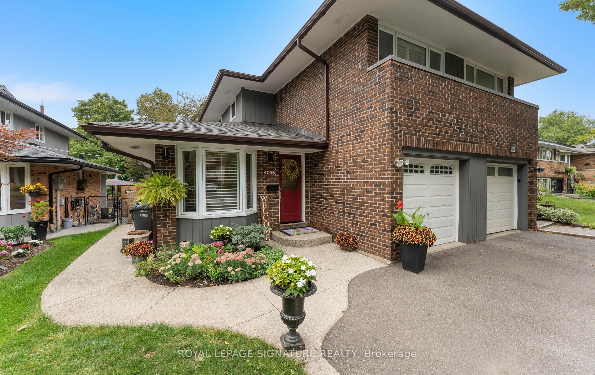 4045 Taffey Crescent, Mississauga, ON L5L 2A6 photo 3