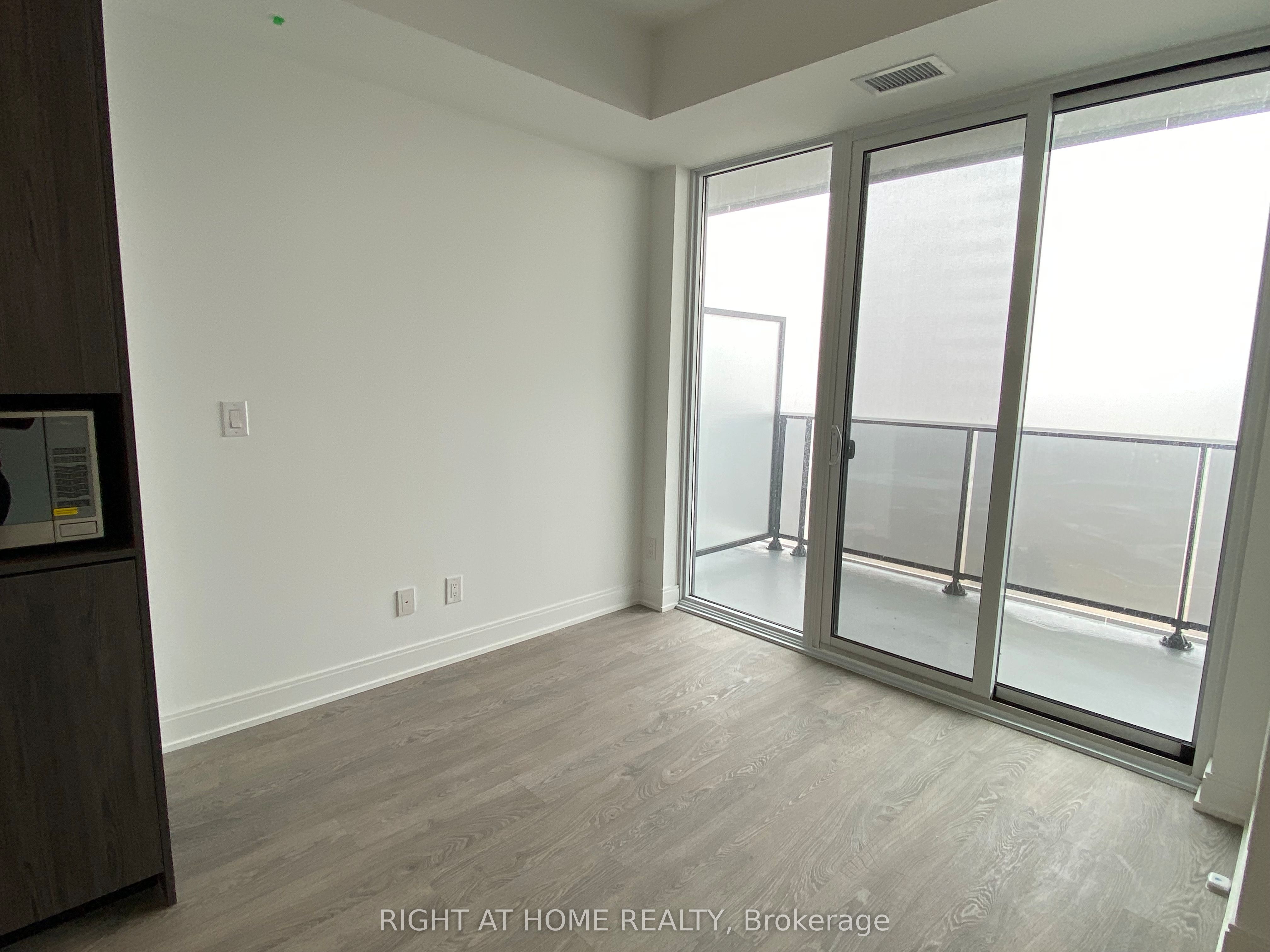 70 Annie Craig Drive 1610, Toronto, ON M8V 0G2 photo 5