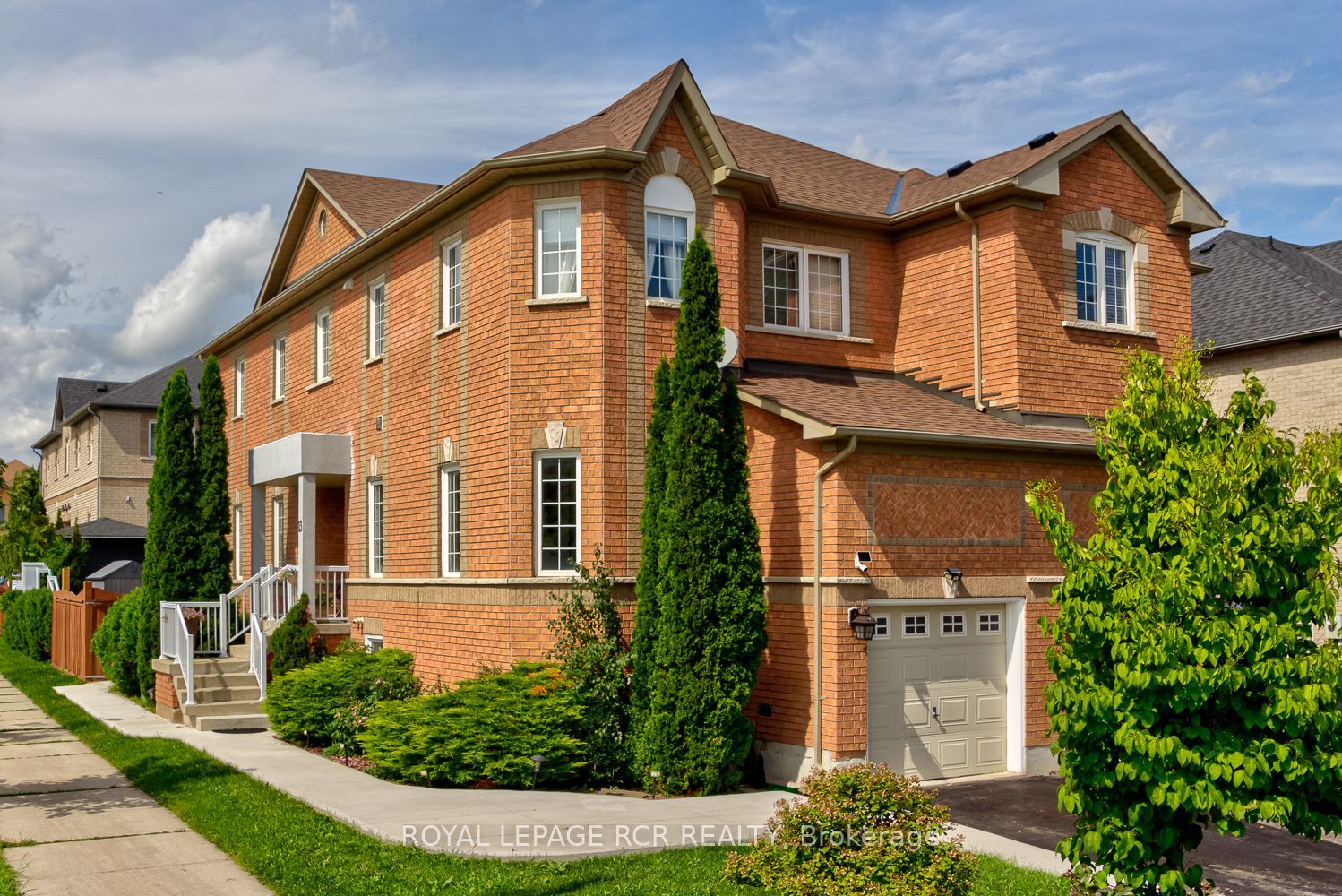 13 Silvervalley Drive, Caledon, ON L7E 2Y8 photo 2