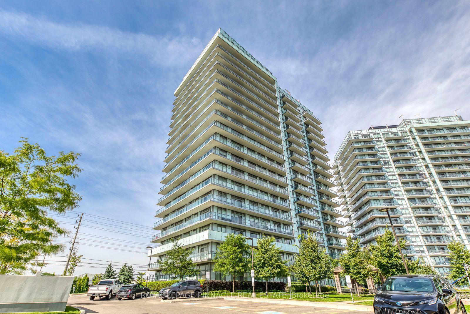 4677 Glen Erin Drive 1702, Mississauga, ON L5M 2E3 photo 2