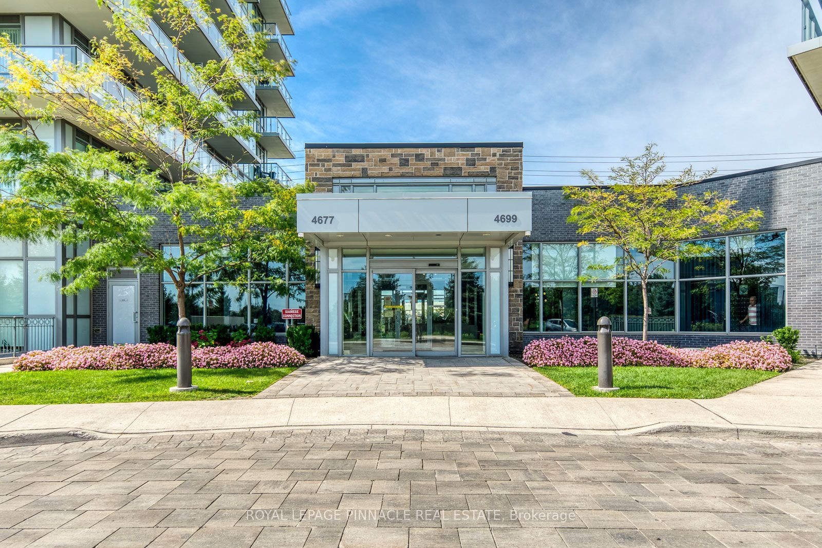 4677 Glen Erin Drive 1702, Mississauga, ON L5M 2E3 photo 3