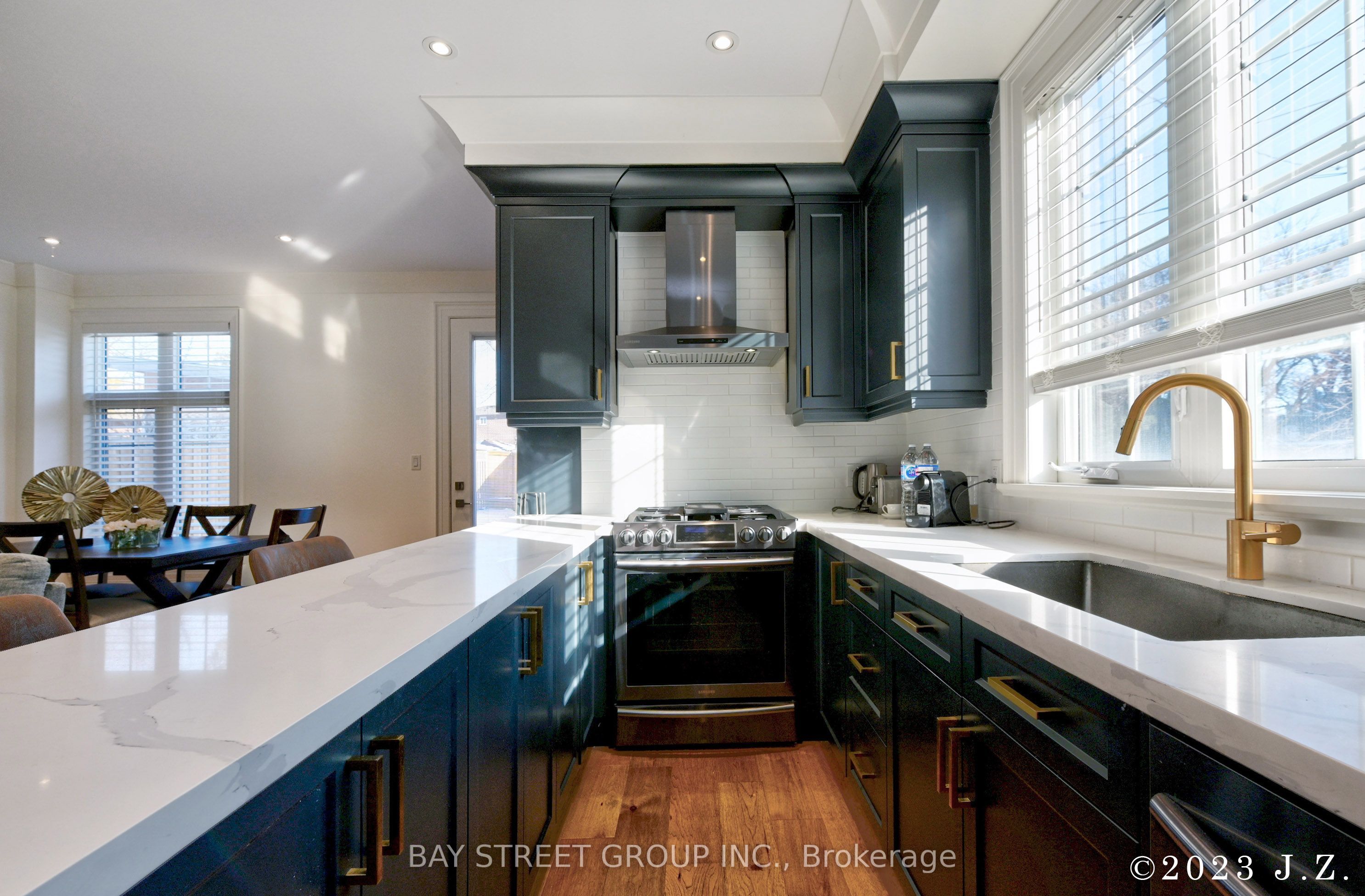 60 Emmett Avenue, Toronto, ON M6M 2E6 photo 2