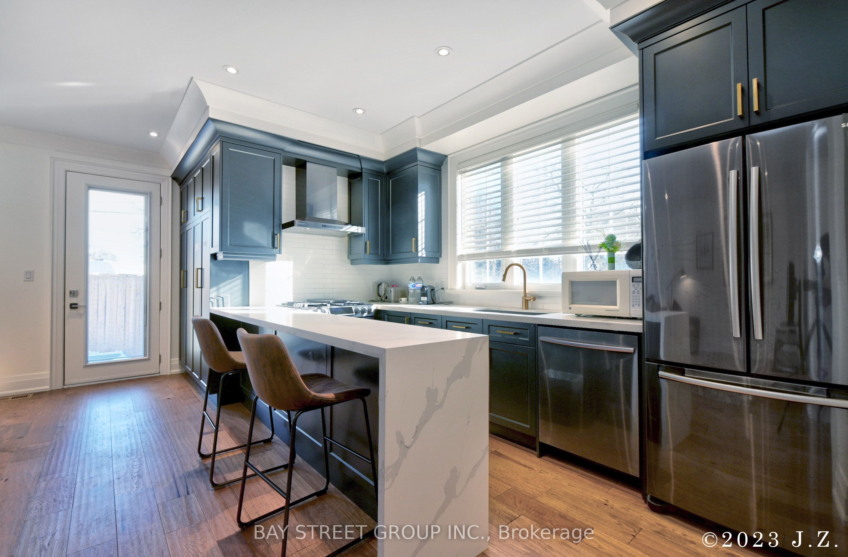 60 Emmett Avenue, Toronto, ON M6M 2E6 photo 4
