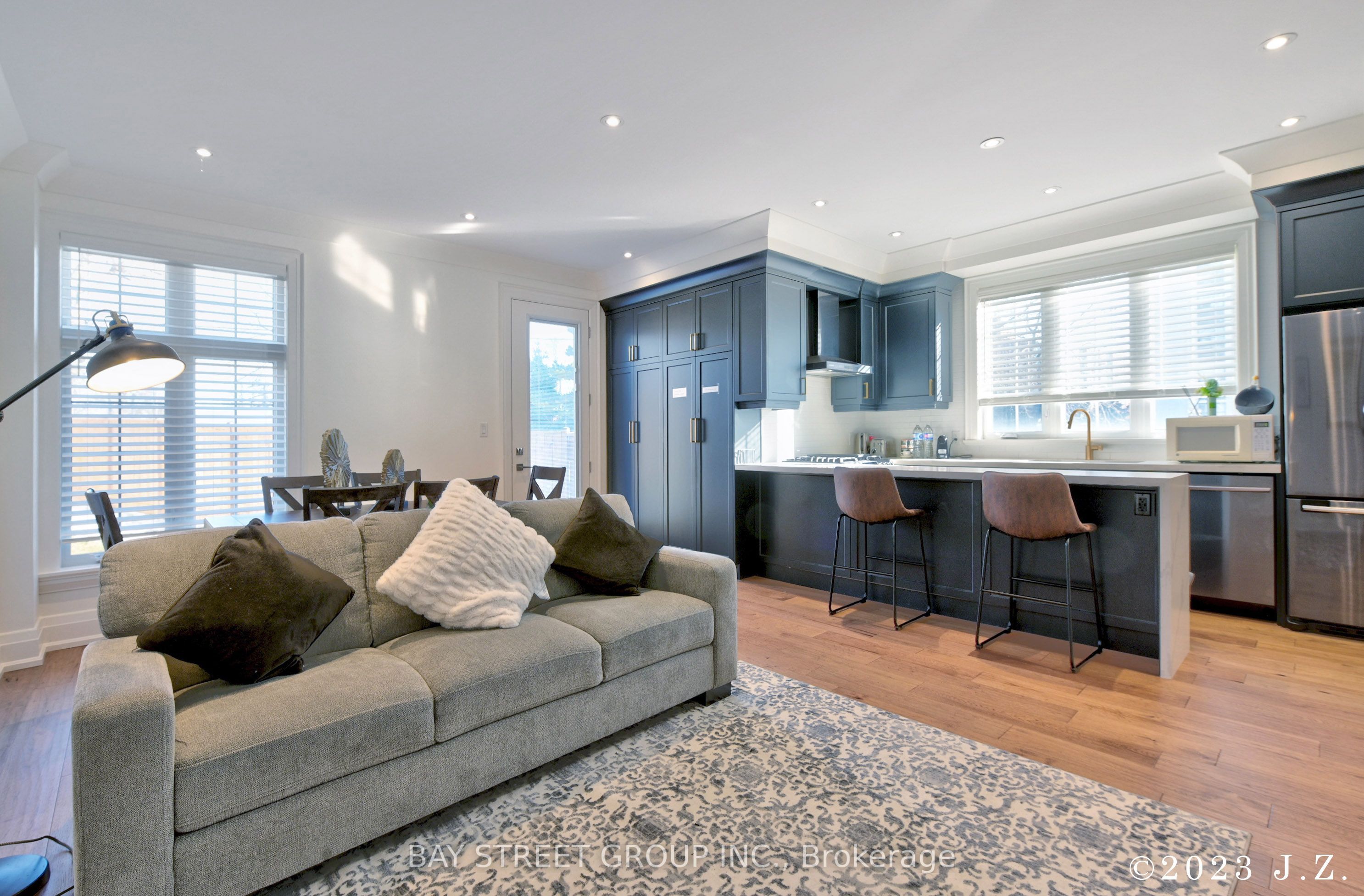 60 Emmett Avenue, Toronto, ON M6M 2E6 photo 5
