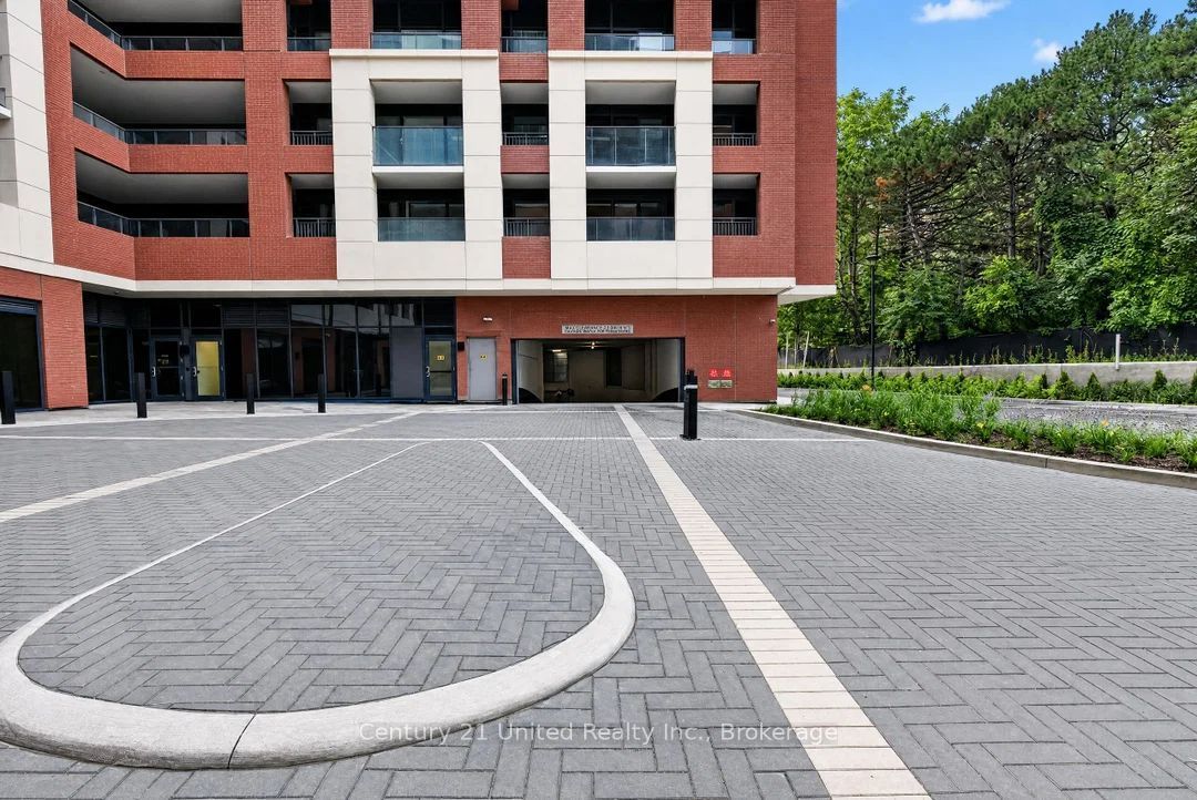 4010 Eglinton Avenue W 804, Toronto, ON M9A 0G5 photo 5