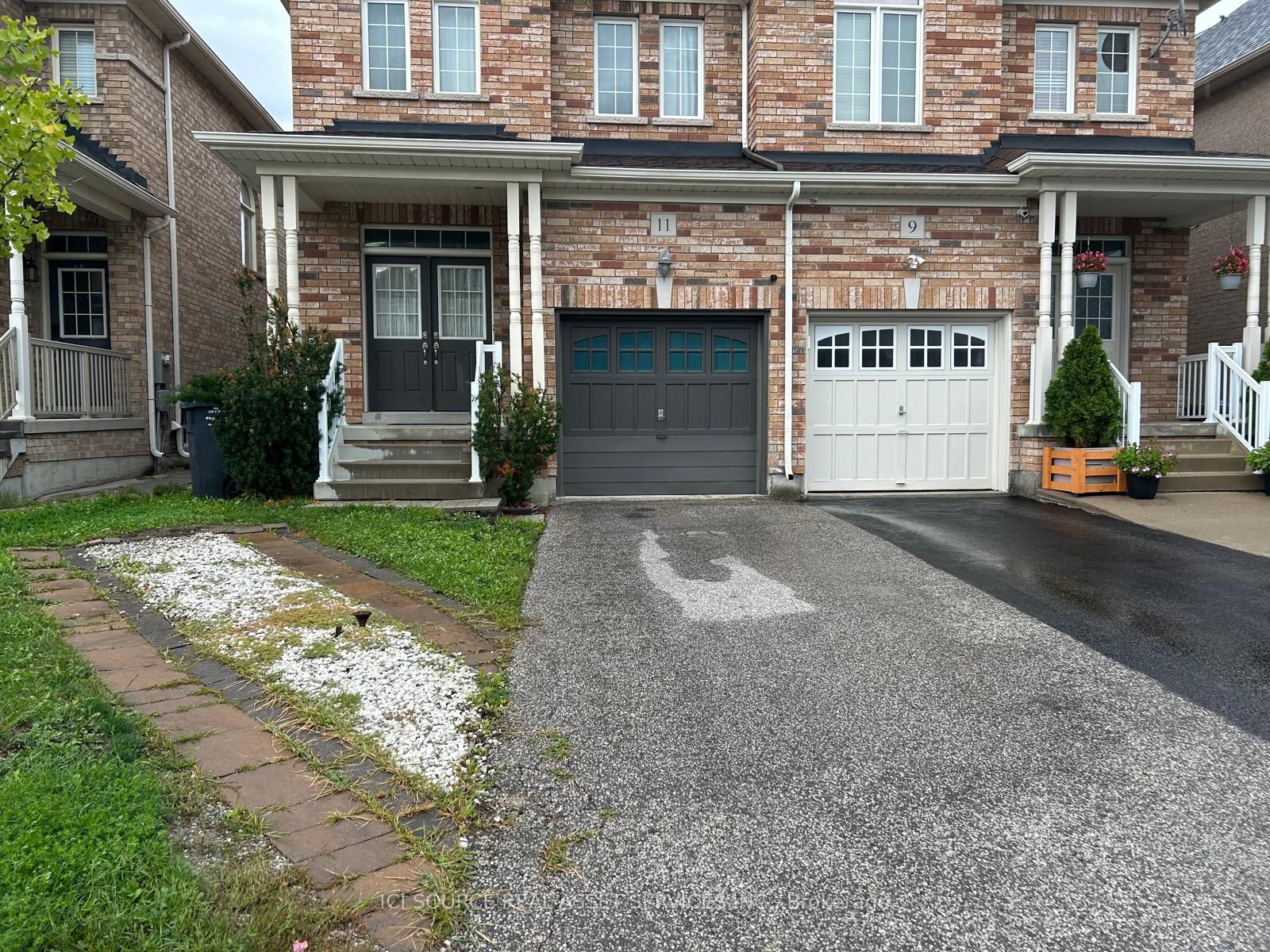 11 Pomell Trail Upper, Brampton, ON L6P 3J5 photo 2