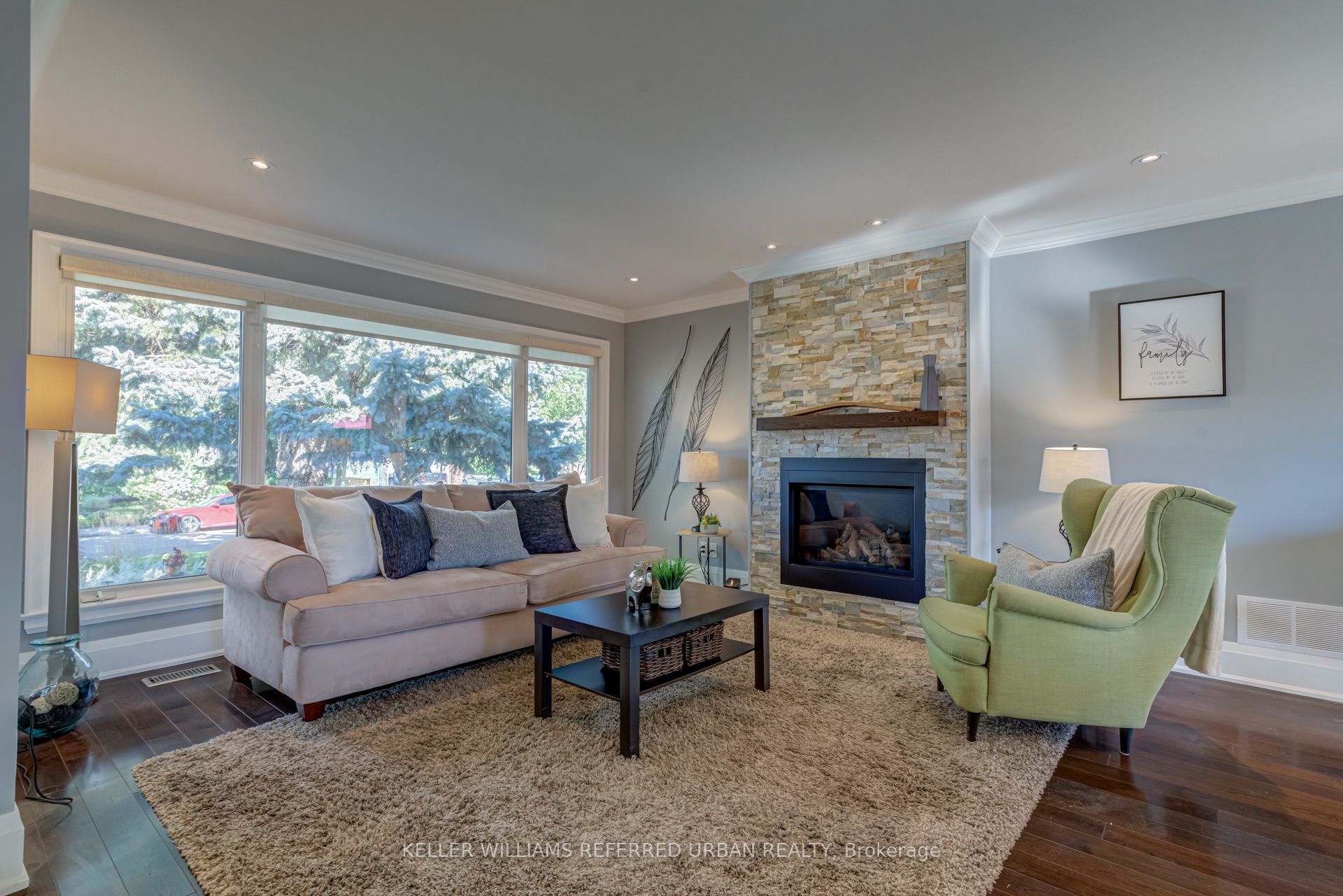 1508 Holburne Road, Mississauga, ON L5E 2L6 photo 3