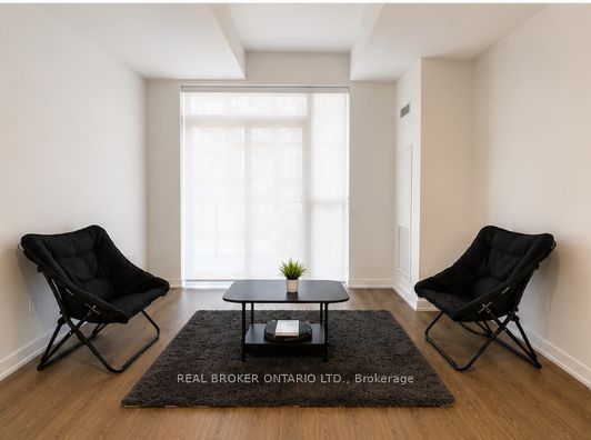 2300 St Claire Avenue W 312, Toronto, ON M6N 0B3 photo 3