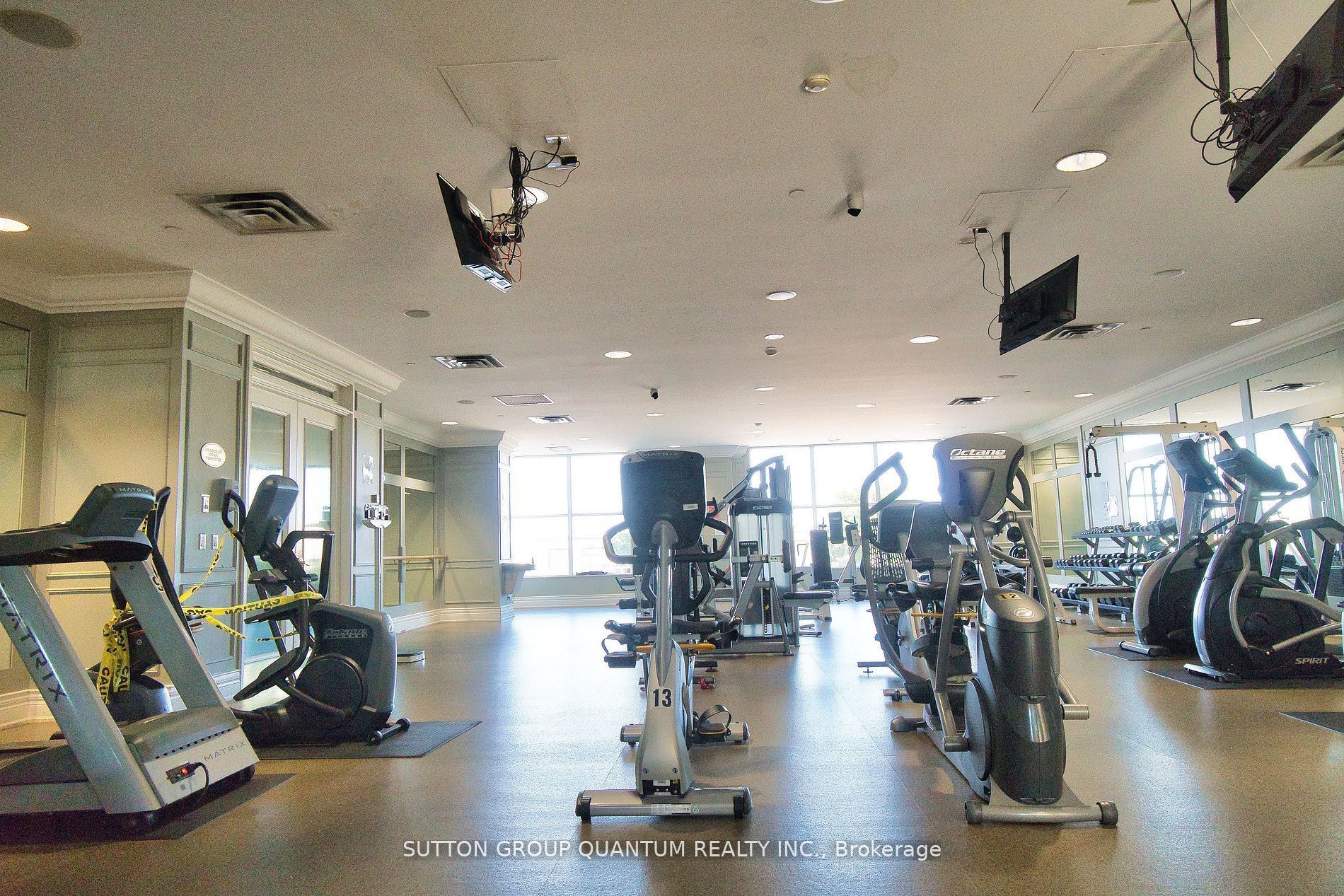25 Kingsbridge Garden Circle 1123, Mississauga, ON L5R 4B1 photo 5