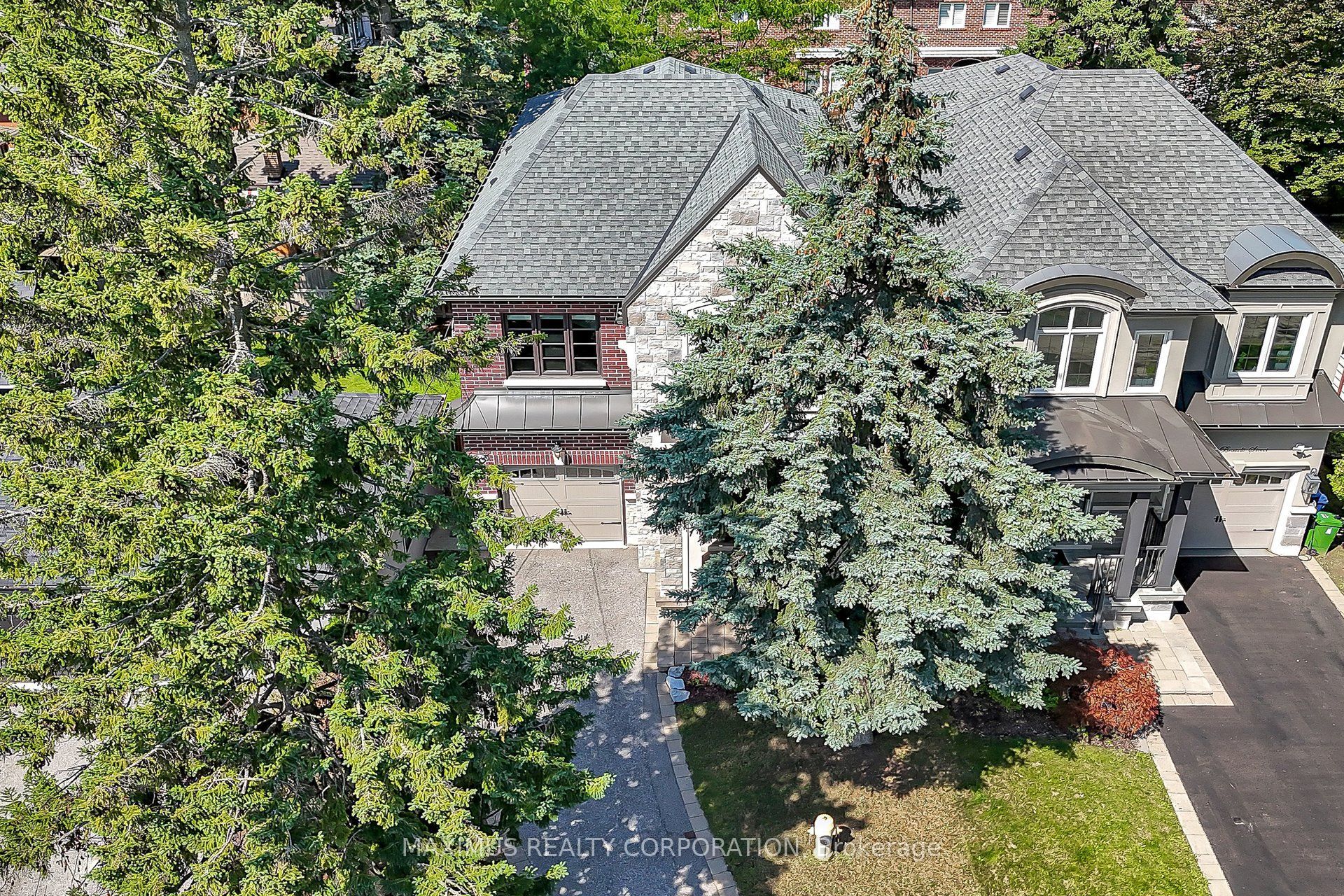 24 Brussels Street, Toronto, ON M8Y 1H3 photo 2