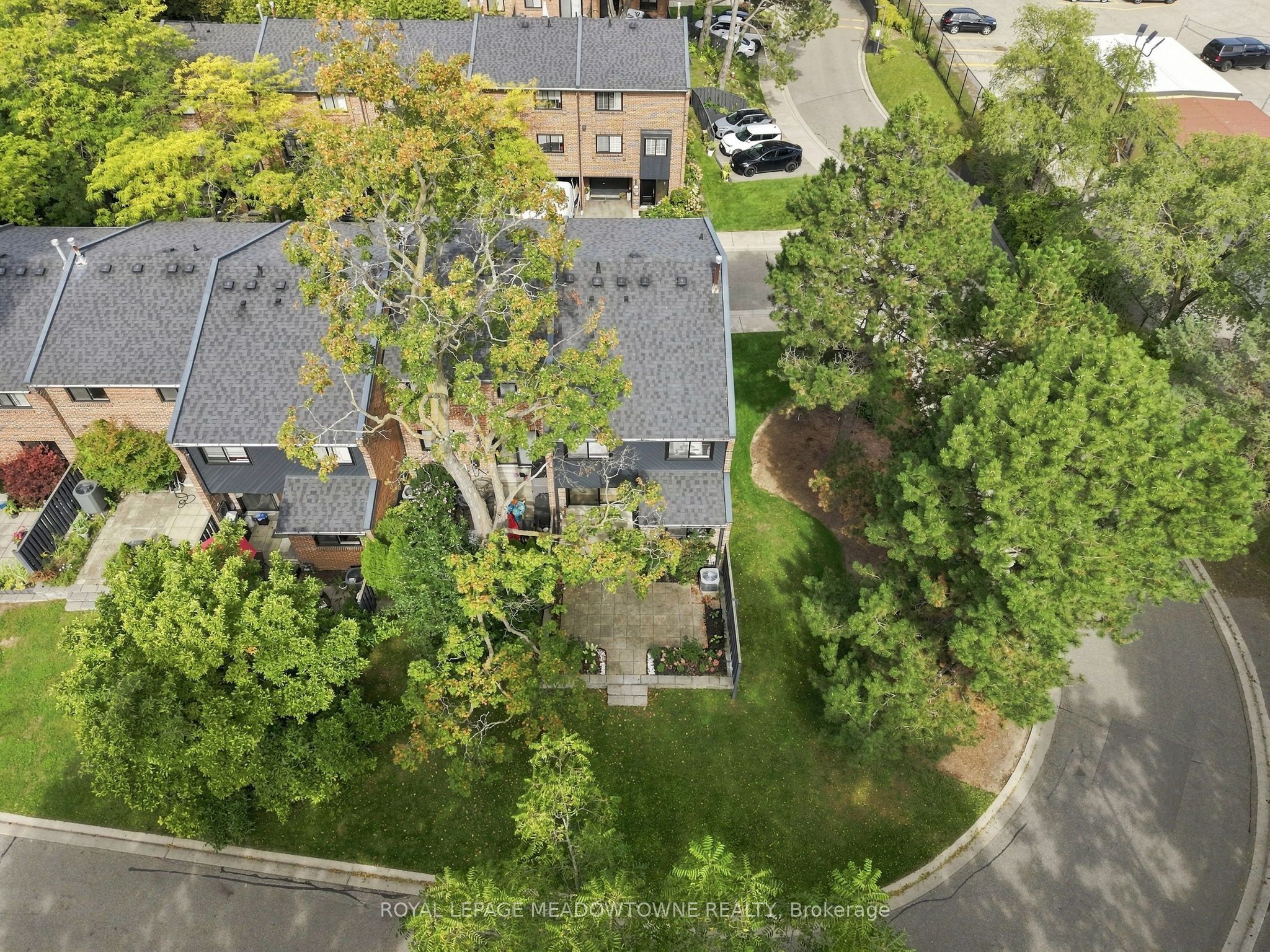 20 Mineola Road 17, Mississauga, ON L5G 4N9 photo 2