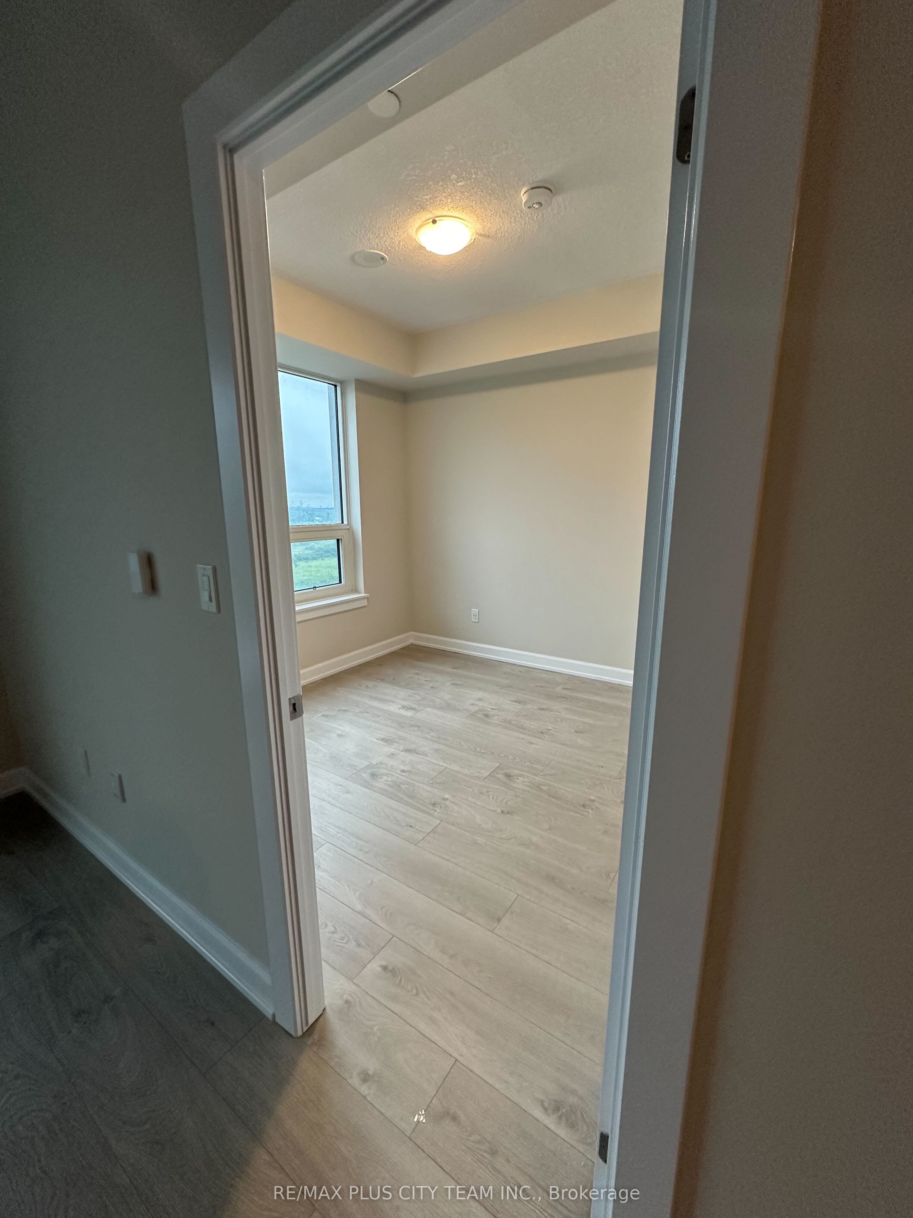 3220 William Colston Avenue 1606, Oakville, ON L6H 7X9 photo 5