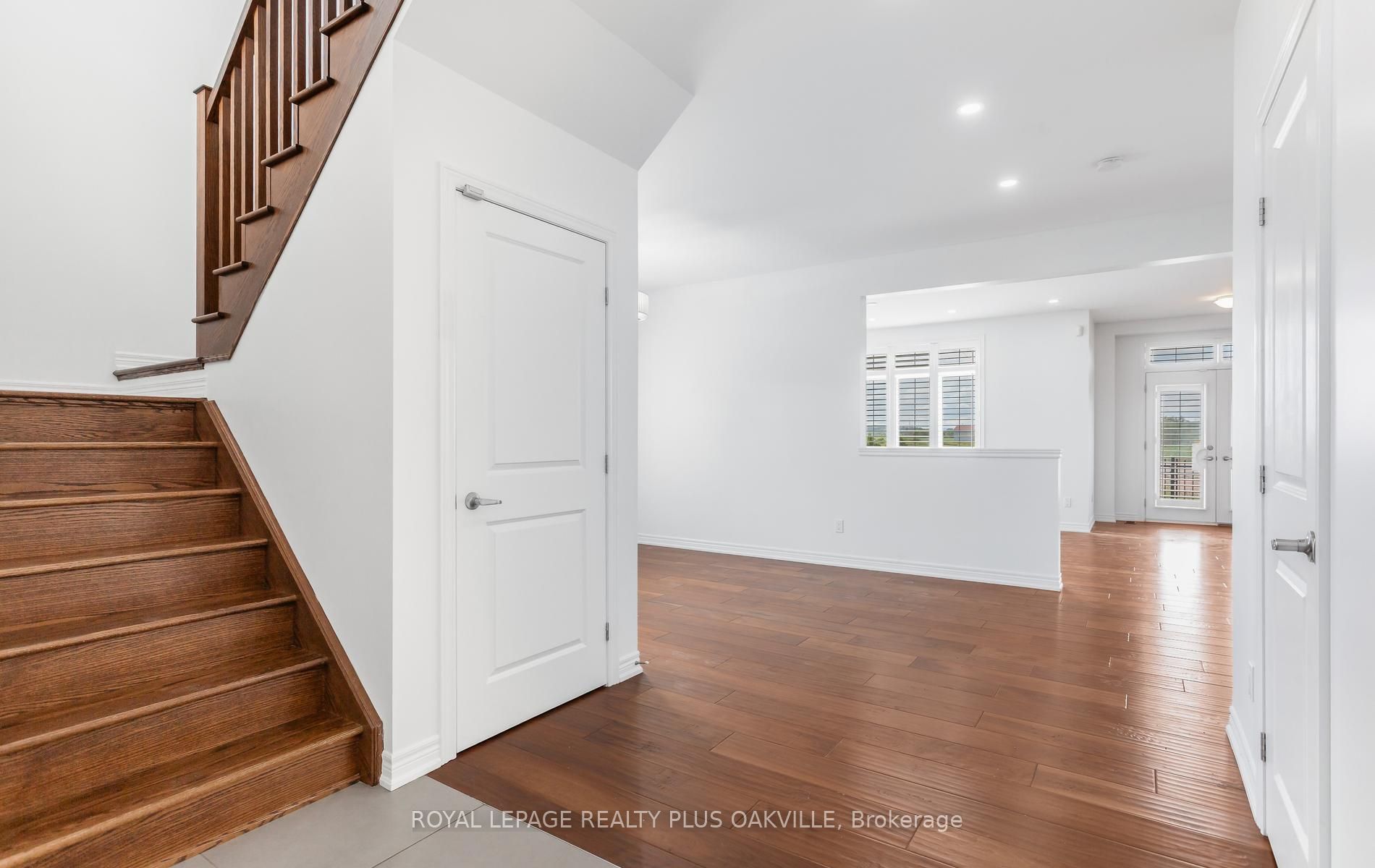 2386 Natasha Circle, Oakville, ON L6M 1P2 photo 5