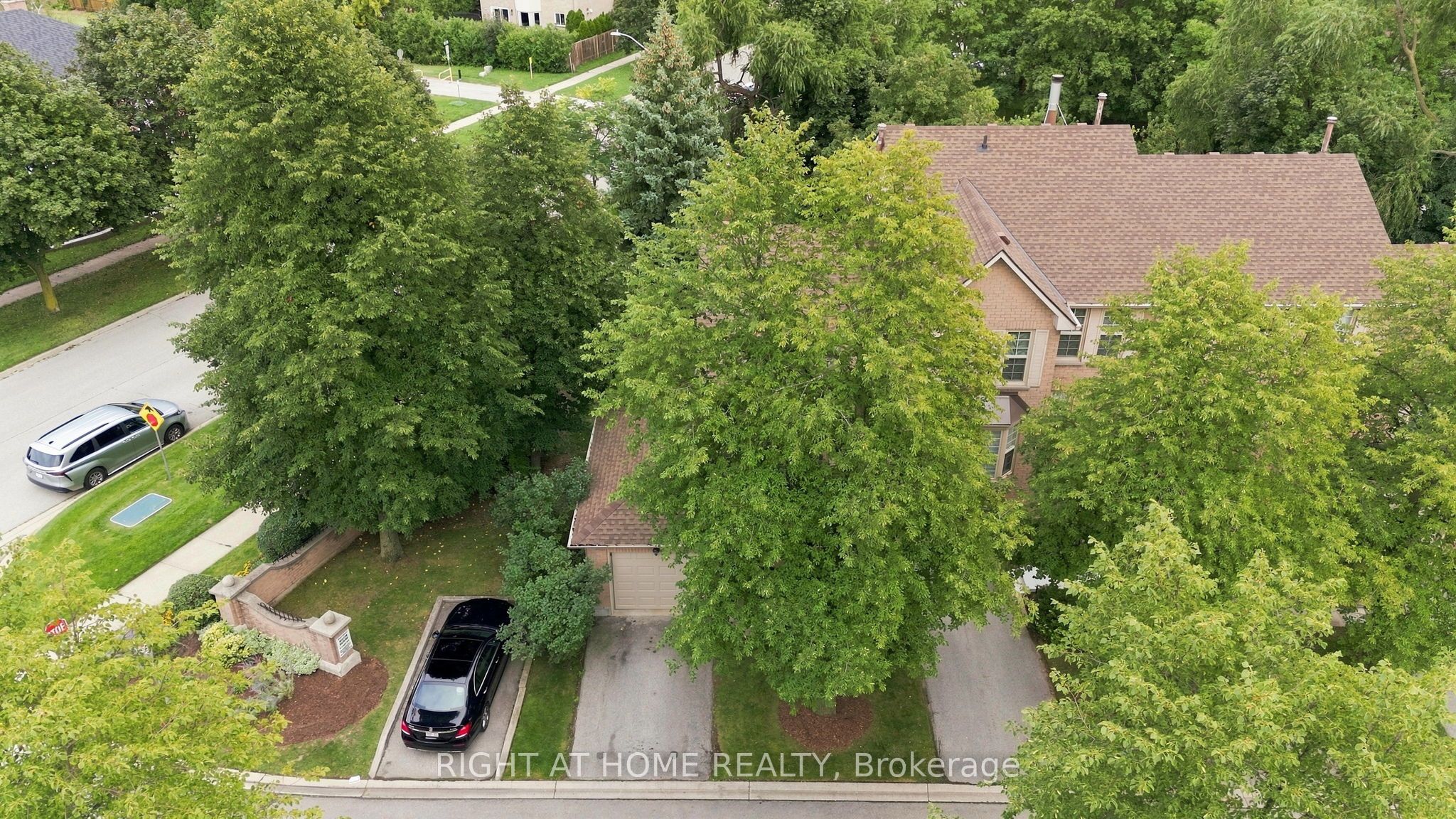 2272 Mowat Avenue 44, Oakville, ON L6H 5L8 photo 2