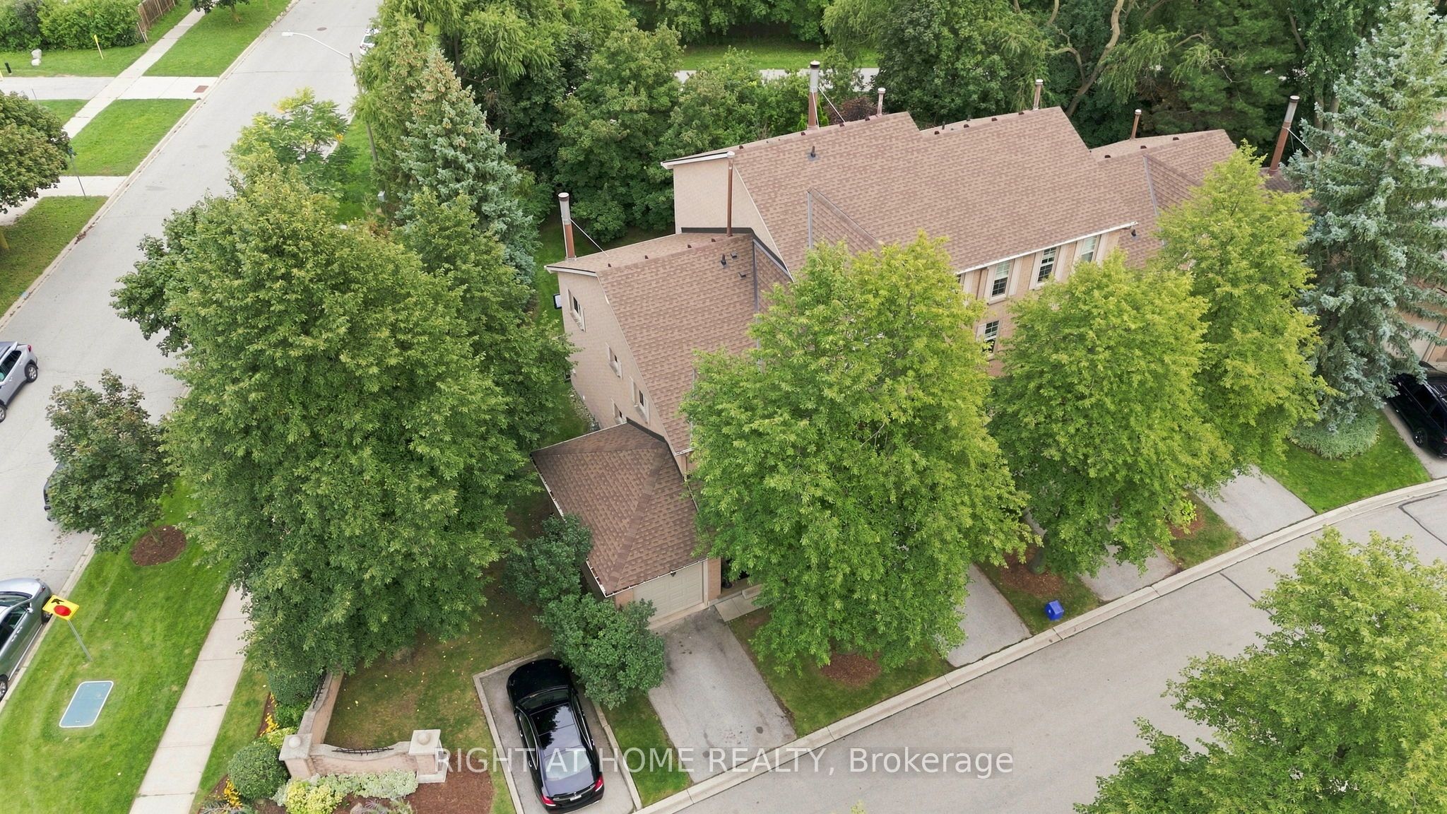 2272 Mowat Avenue 44, Oakville, ON L6H 5L8 photo 3