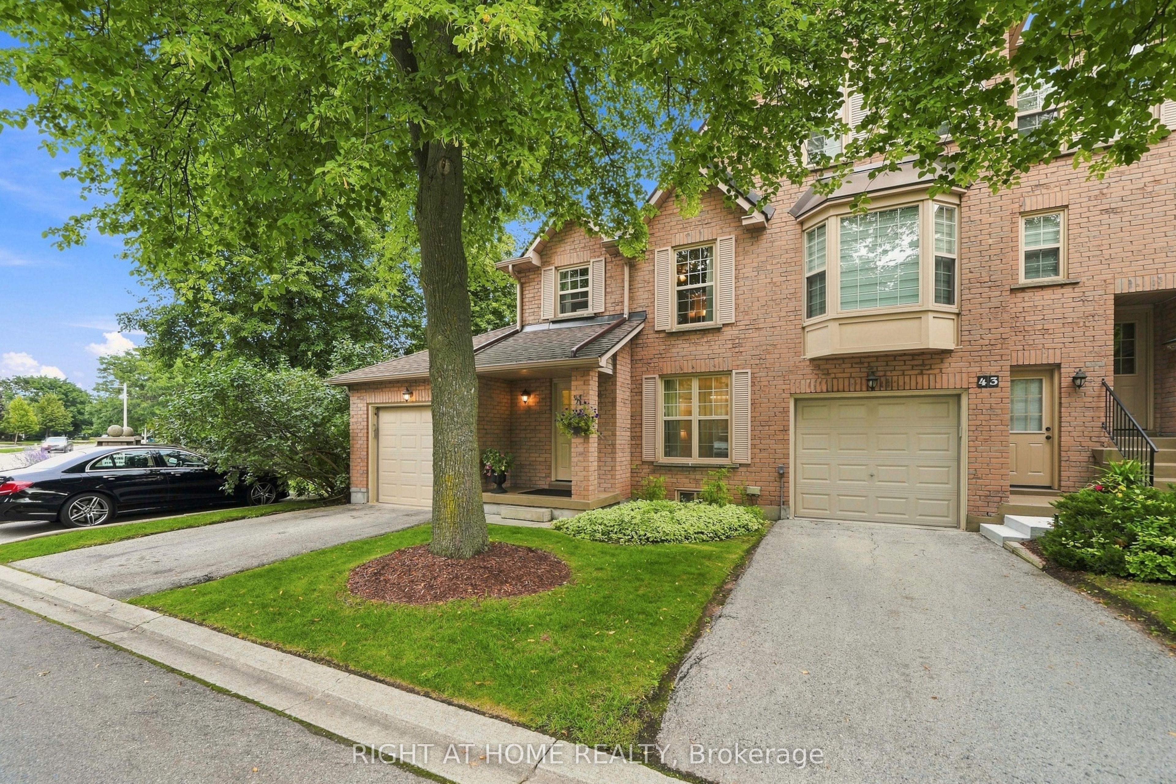 2272 Mowat Avenue 44, Oakville, ON L6H 5L8 photo 5