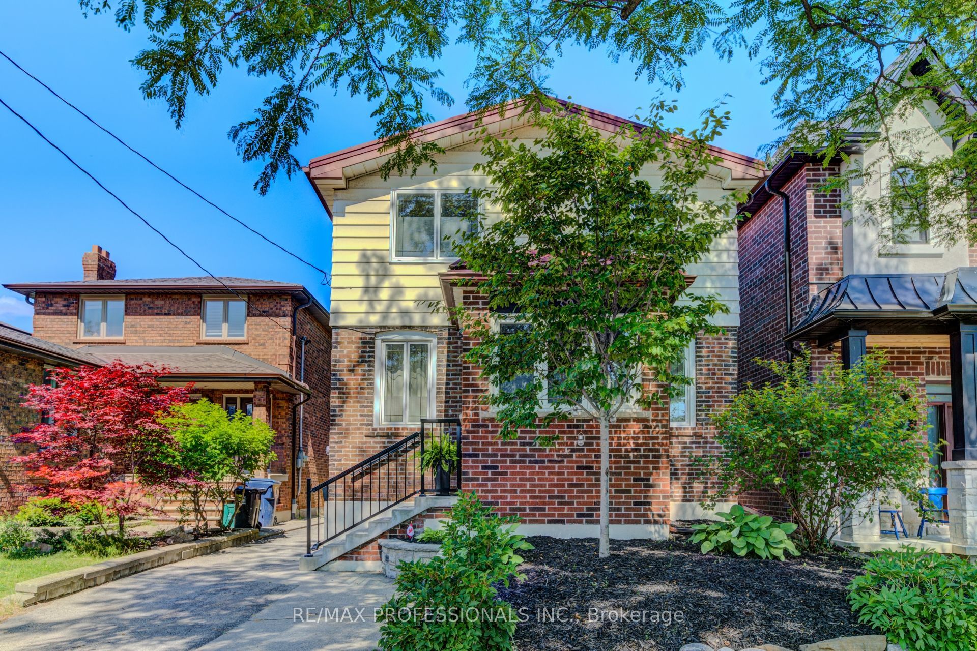 39 Rosemeade Avenue, Toronto, ON M8Y 3A4 photo 2