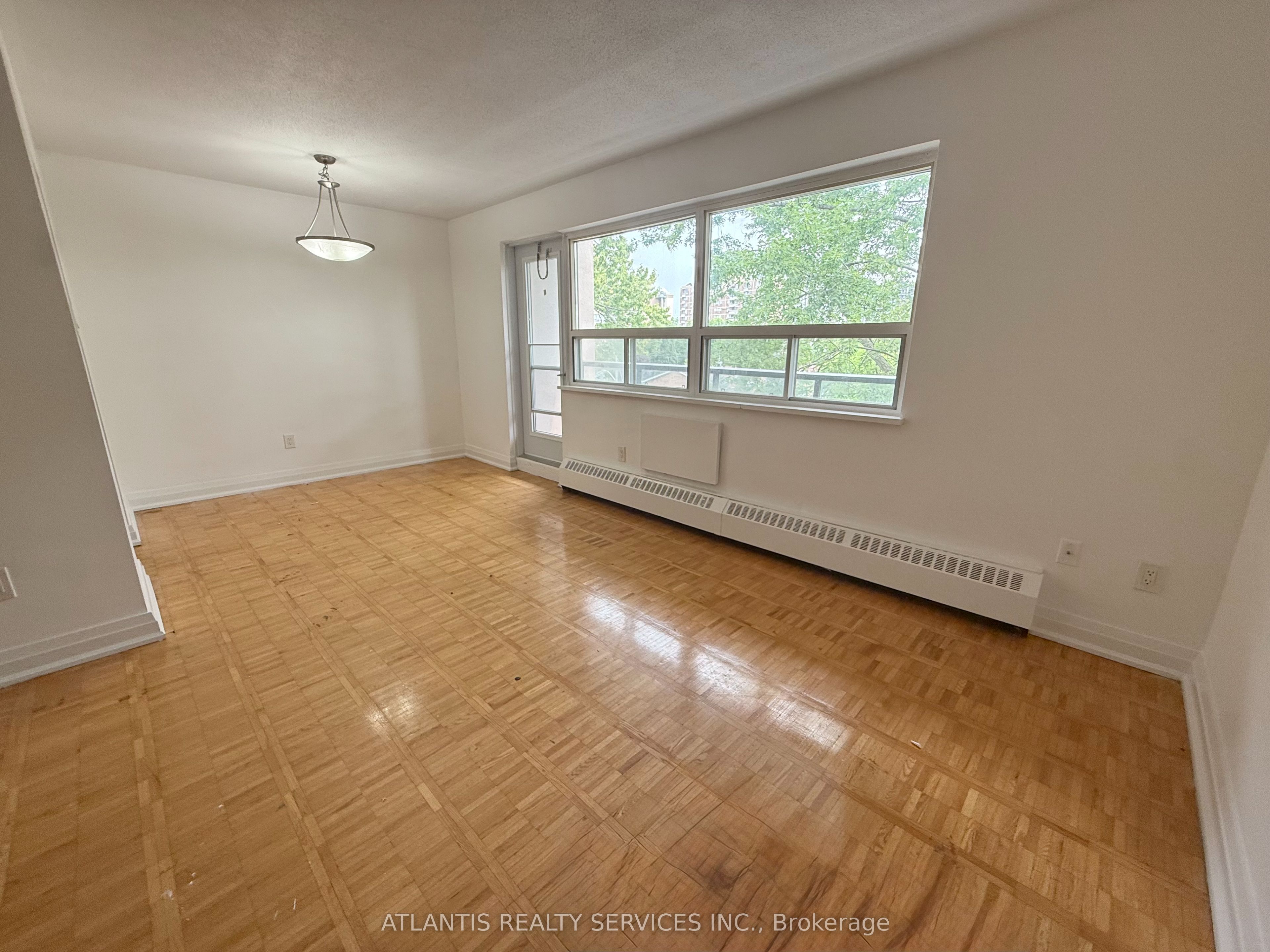 50 East Street 501, Oakville, ON L6L 3K4 photo 3