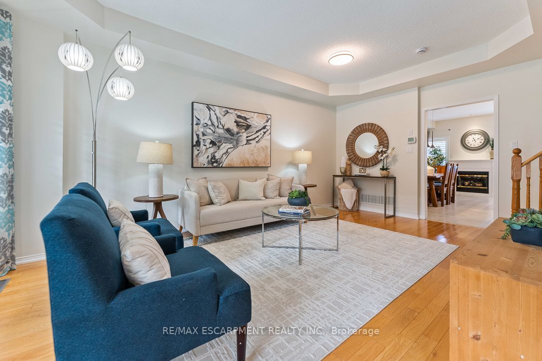 253 Gatwick Drive, Oakville, ON L6H 7K3 photo 5