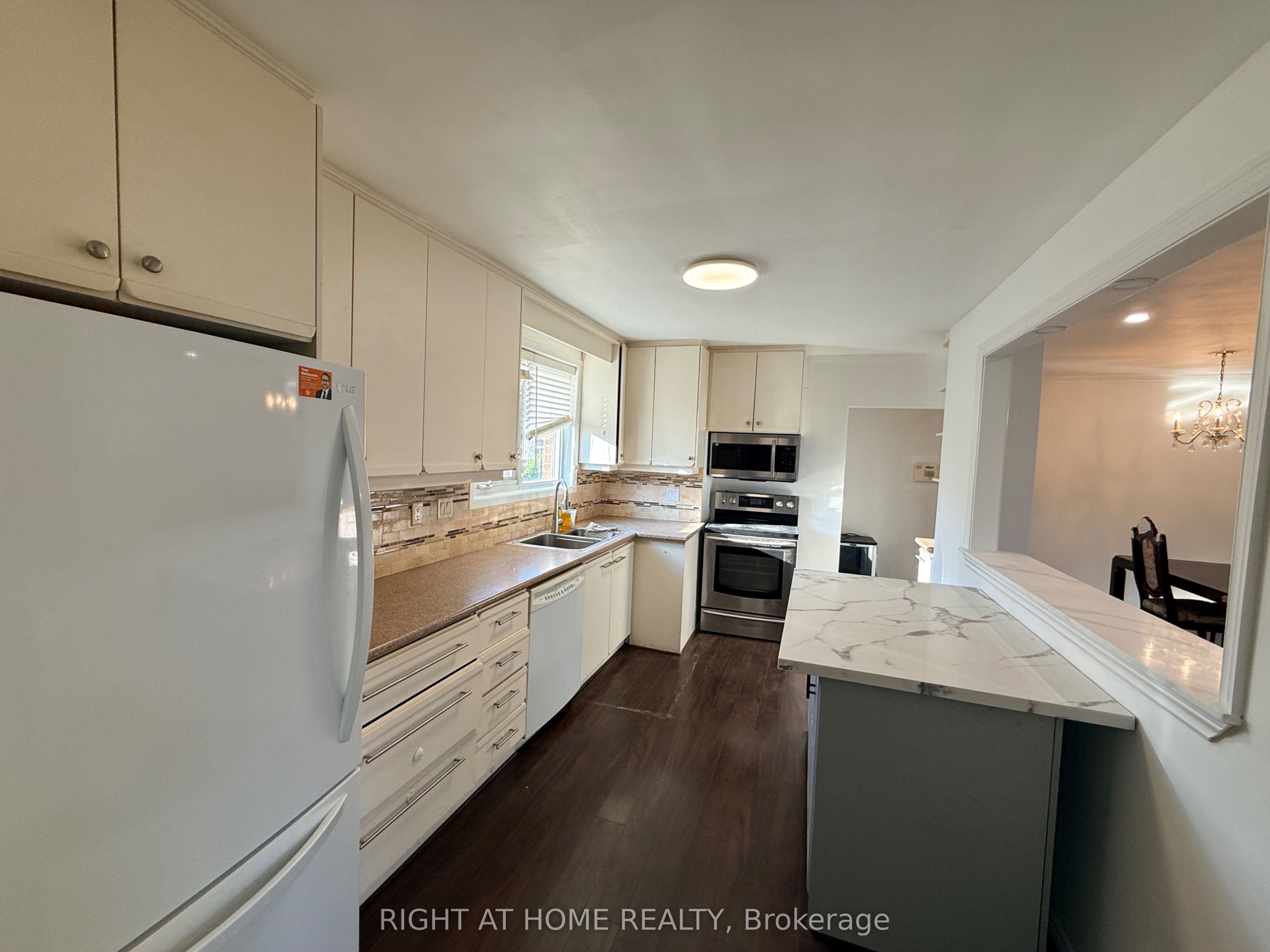 71 Navenby Crescent, Toronto, ON M9L 1B3 photo 5