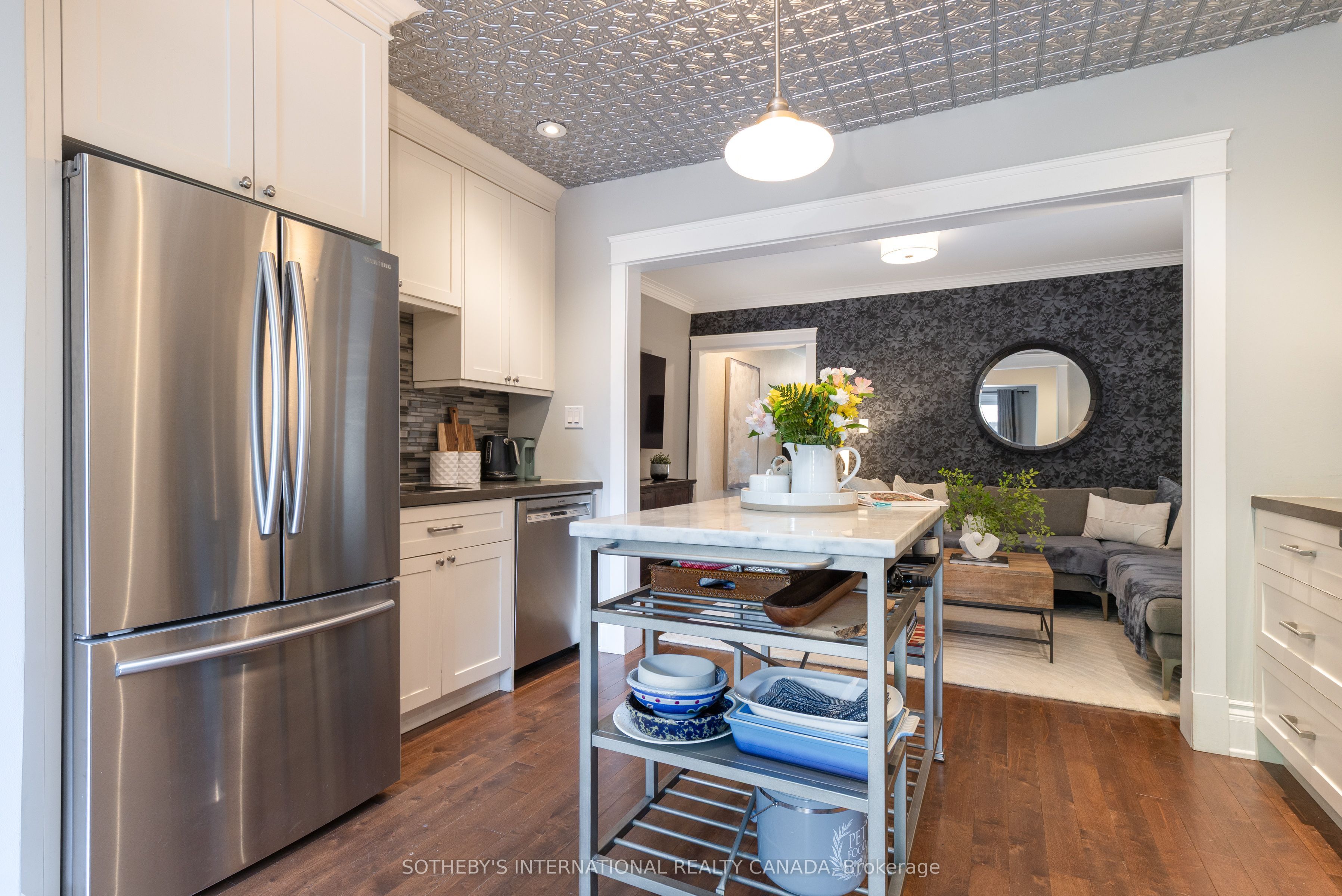 2 Rexford Road, Toronto, ON M6S 2M3 photo 4