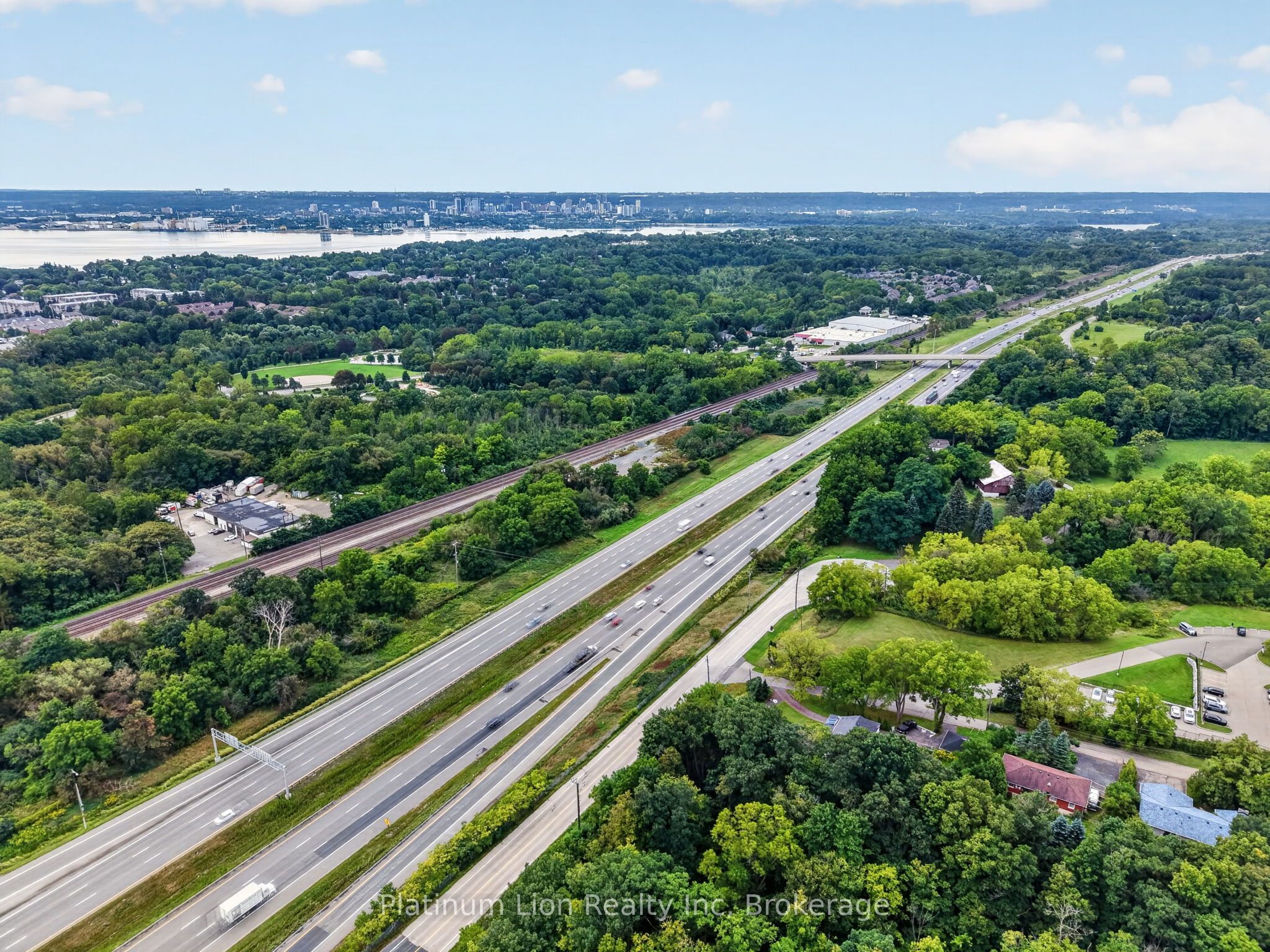 121 Panin Road, Burlington, ON L7P 5A6 photo 5
