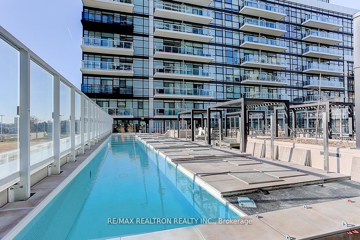 251 Manitoba Street 327, Toronto, ON M8Y 4G9