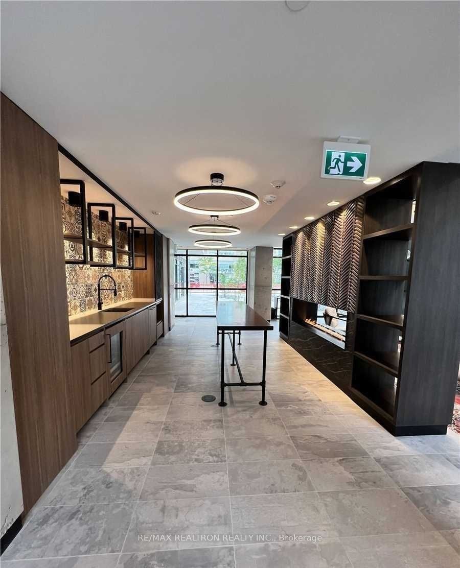 251 Manitoba Street 327, Toronto, ON M8Y 4G9 photo 4