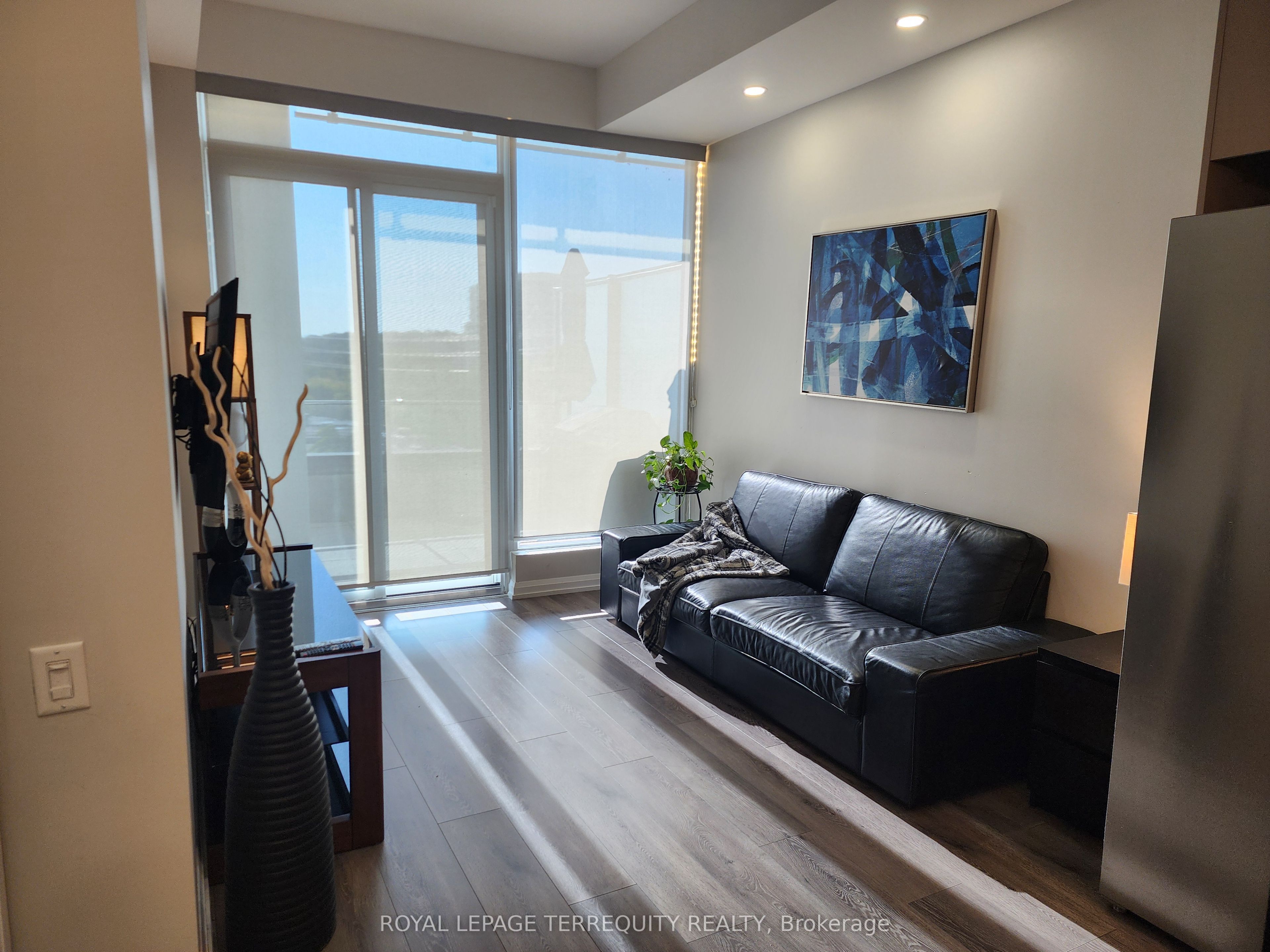 4208 Dundas Street W 610, Toronto, ON M8X 0B1 photo 5