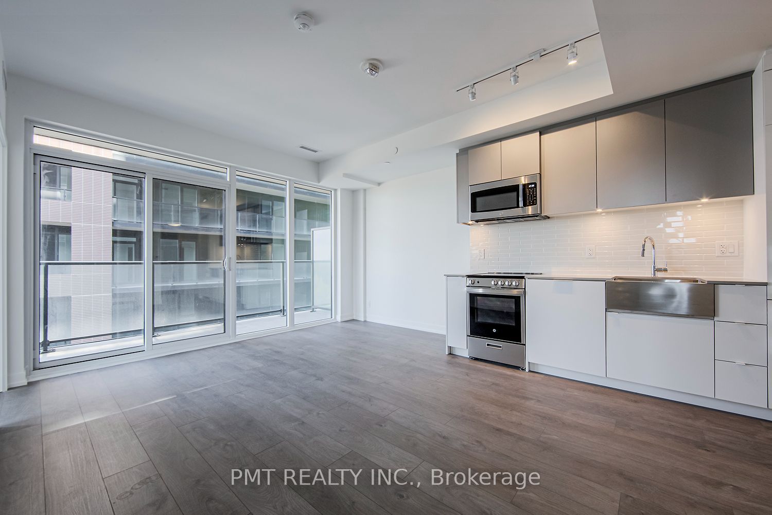 270 Dufferin Street 709, Toronto, ON M6K 0H8 photo 3