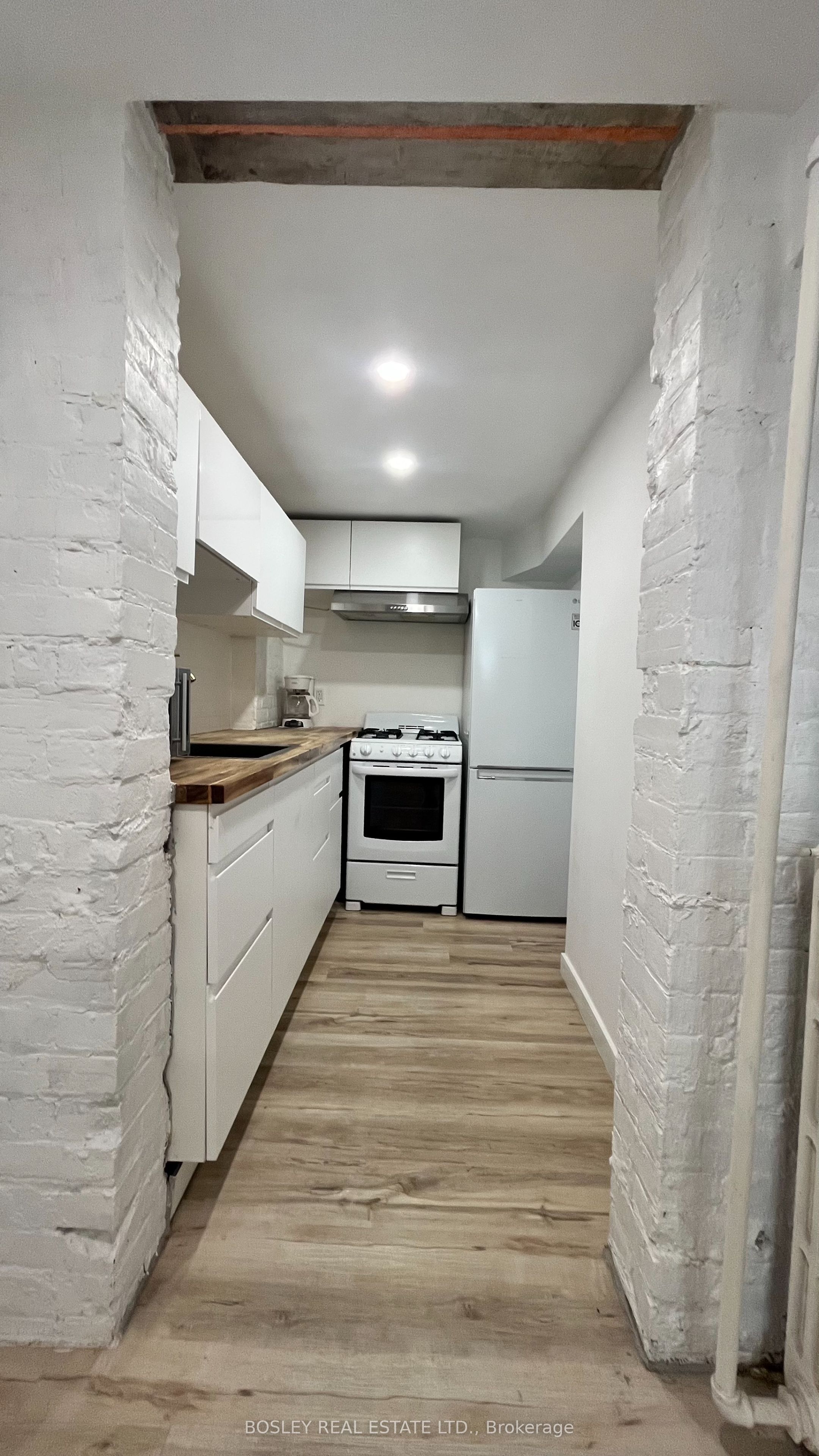 178 High Park Avenue Basement 2, Toronto, ON M6P 2S4 photo 5