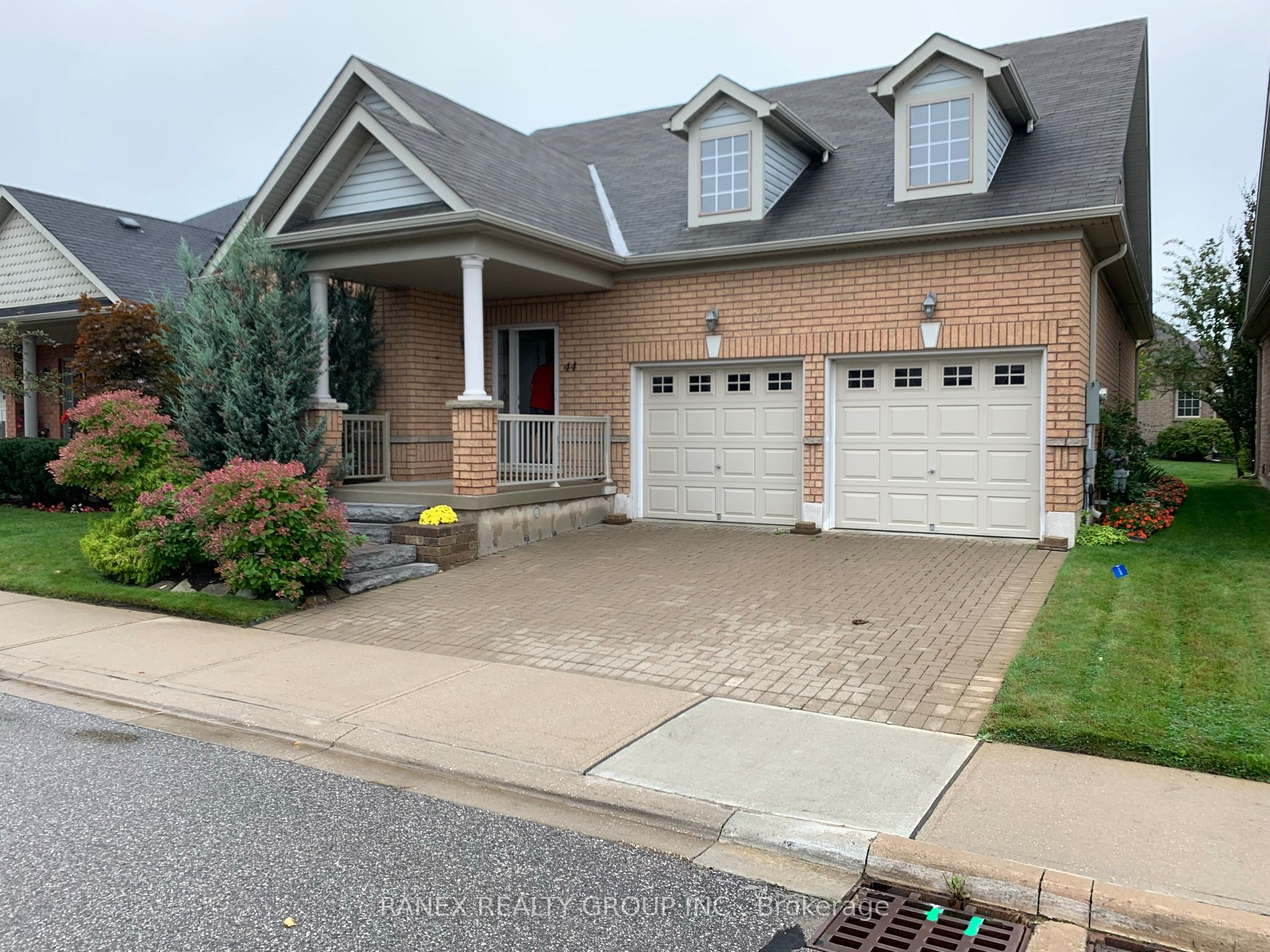 44 Locust Drive, Brampton, ON L6R 3J3 photo 3