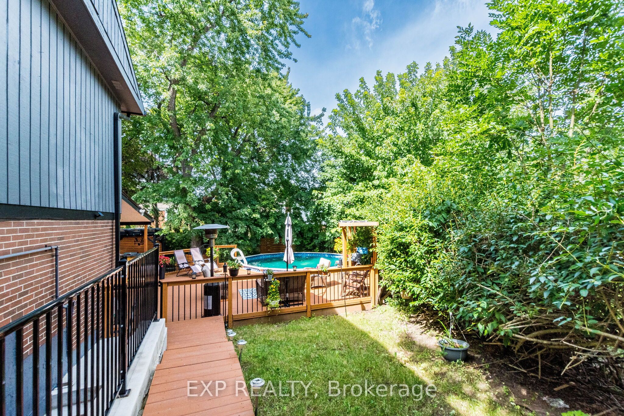 6073 Featherhead Crescent, Mississauga, ON L5N 2B5 photo 5