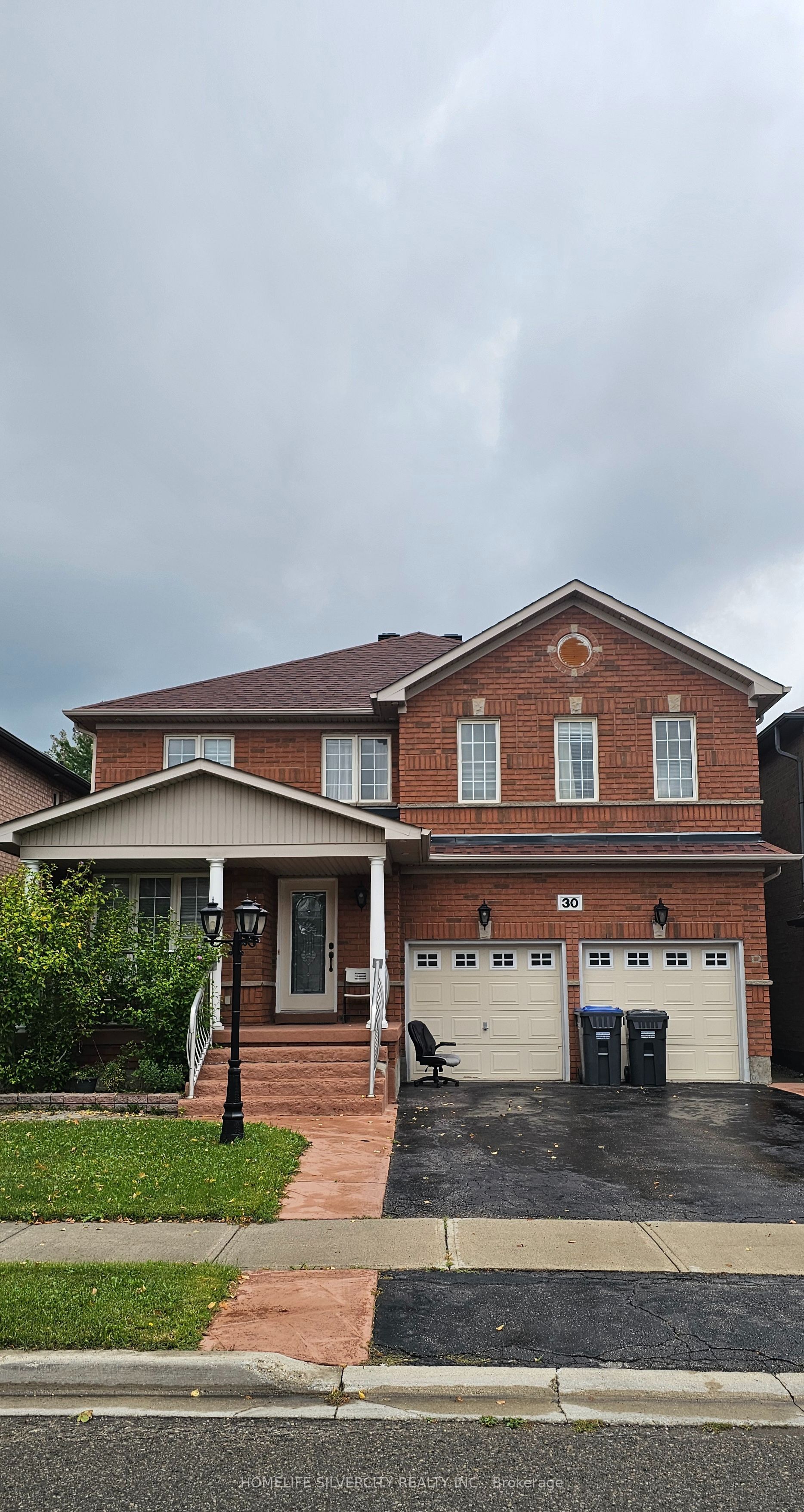 30 Fairhill Avenue, Brampton, ON L7A 2E7