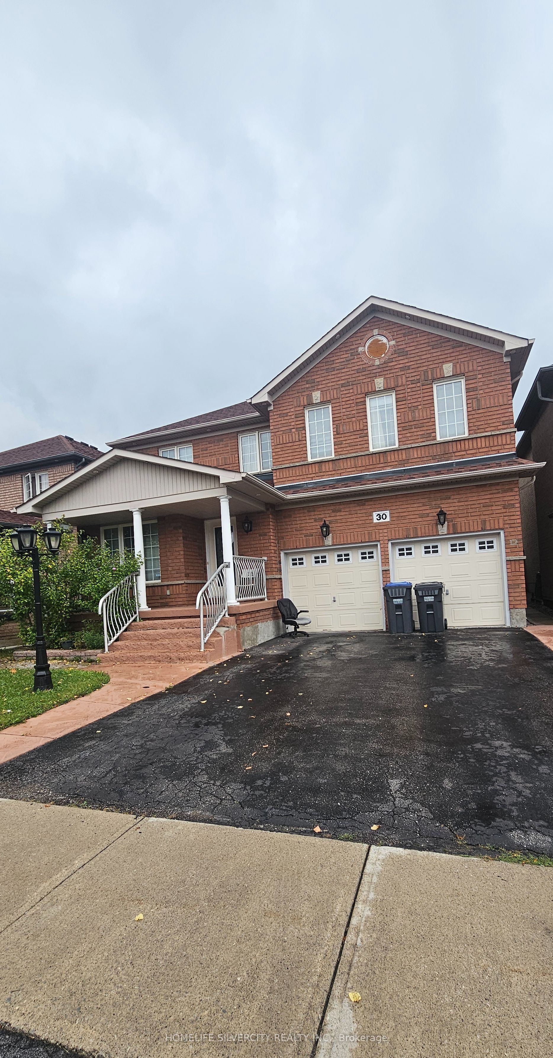 30 Fairhill Avenue, Brampton, ON L7A 2E7 photo 3
