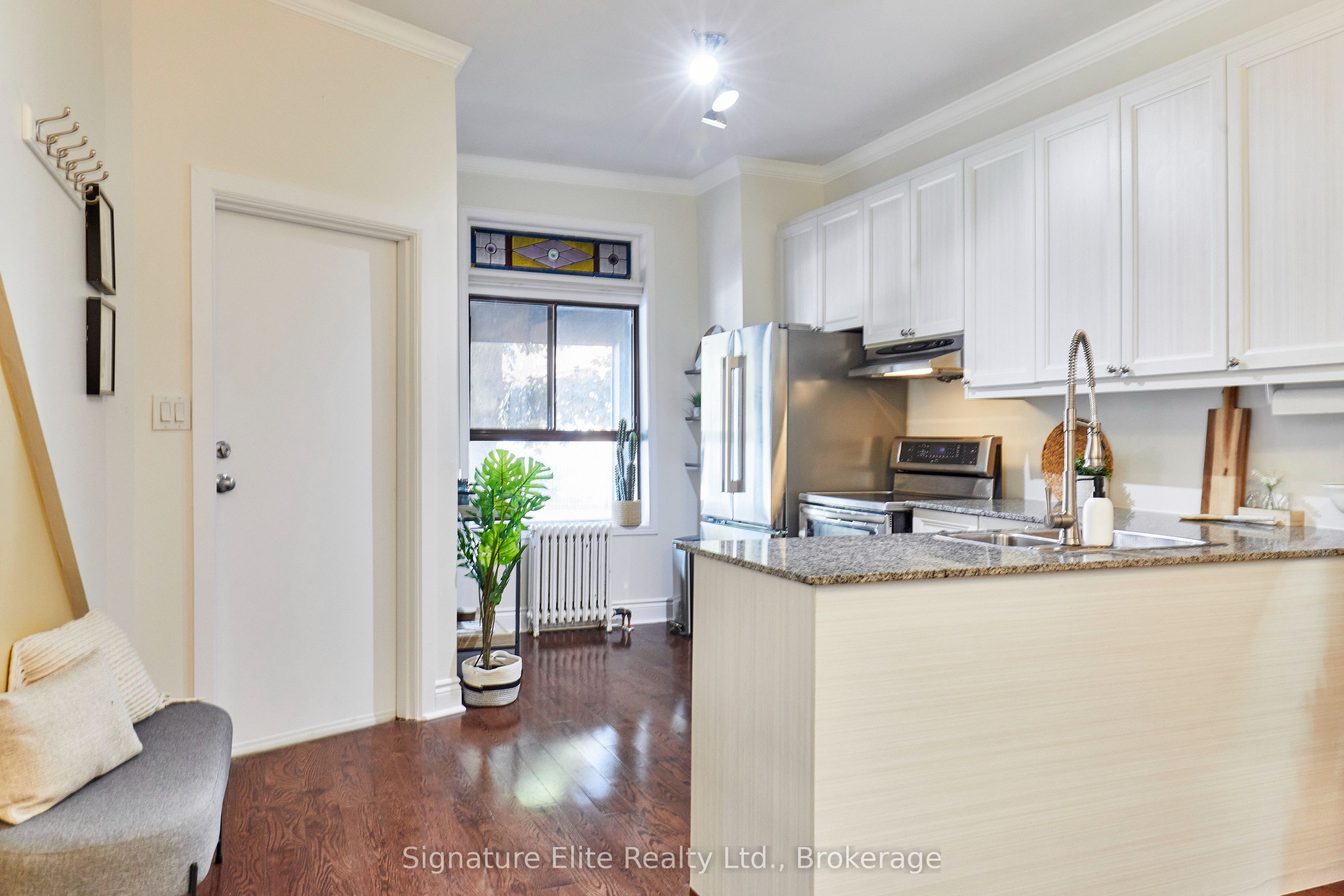 340 Pacific Avenue 1, Toronto, ON M6P 2R1 photo 3