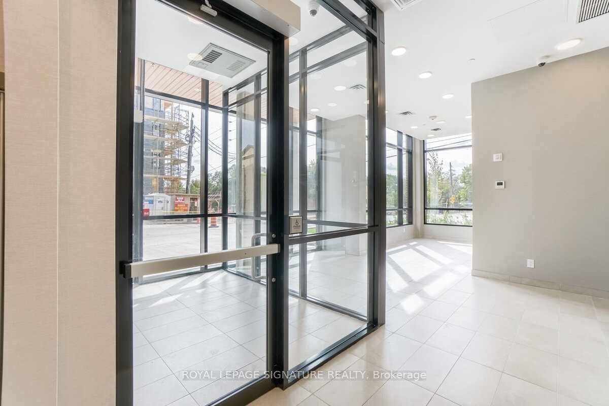 160 Canon Jackson Drive 609, Toronto, ON M6M 0B6 photo 4