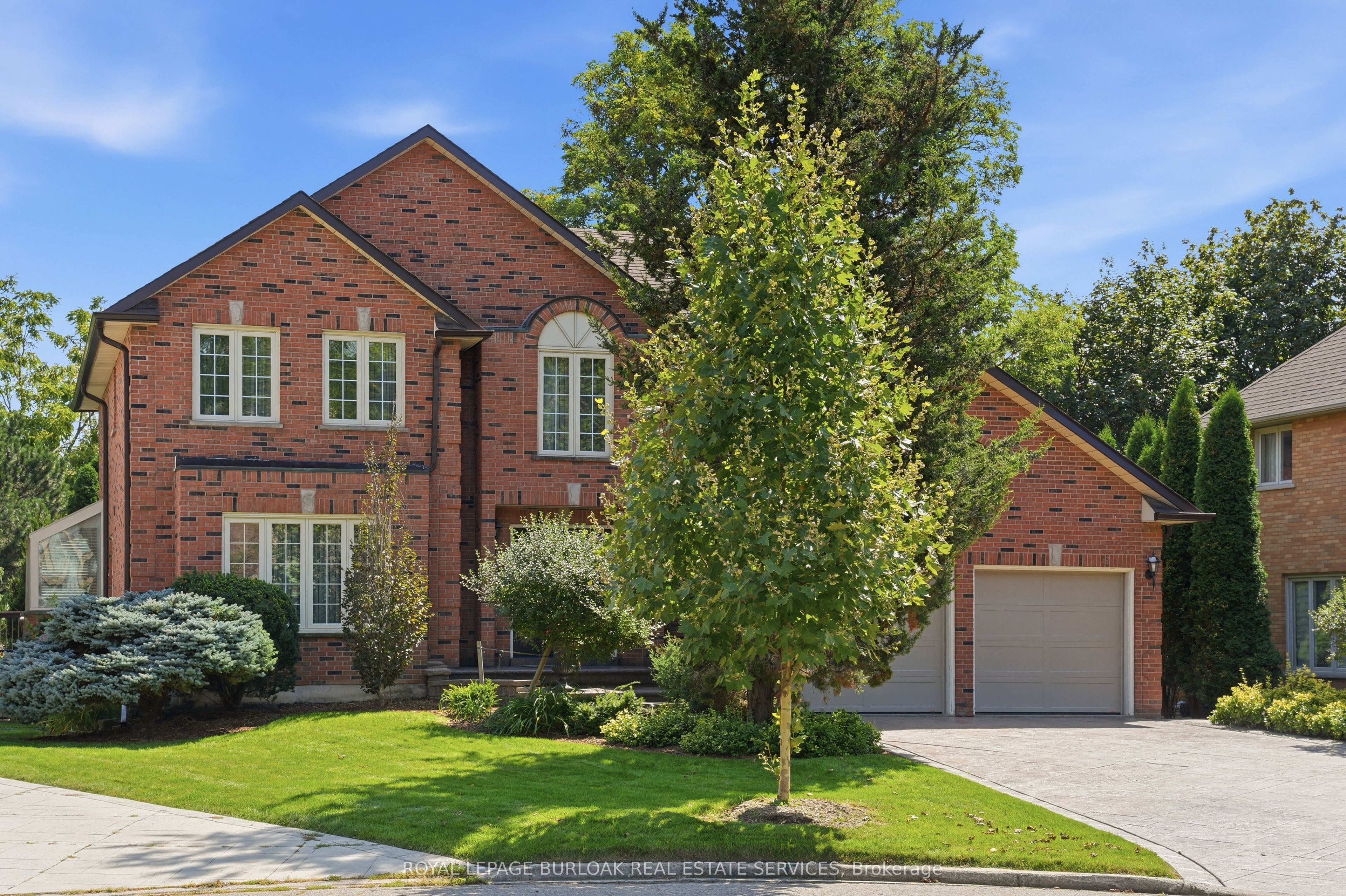 1820 Shady Creek Court, Mississauga, ON L5L 3W2 photo 3