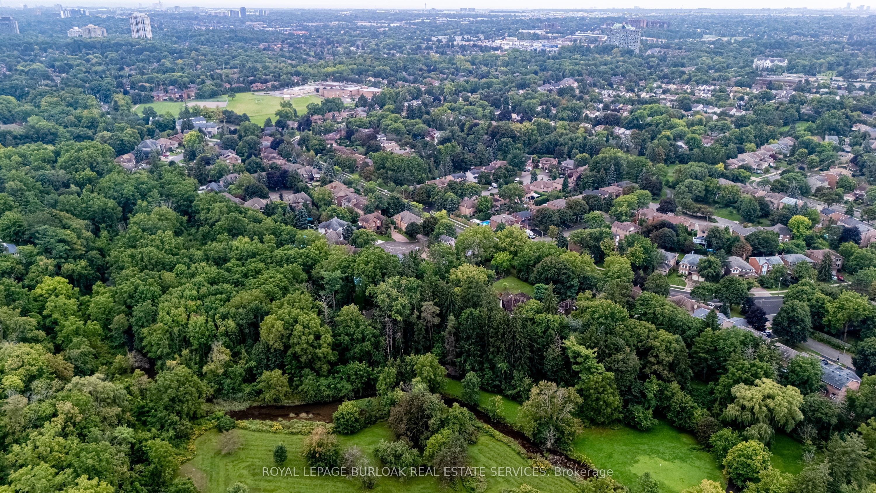 1820 Shady Creek Court, Mississauga, ON L5L 3W2 photo 5