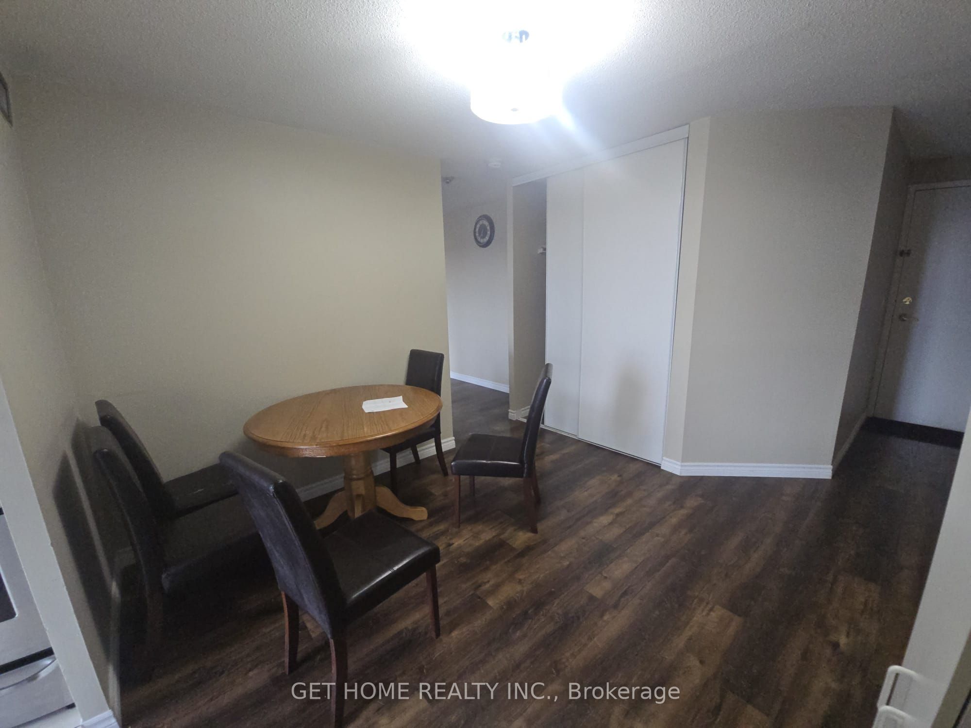 145 Hillcrest Avenue 2316, Mississauga, ON L5B 3Z1 photo 5