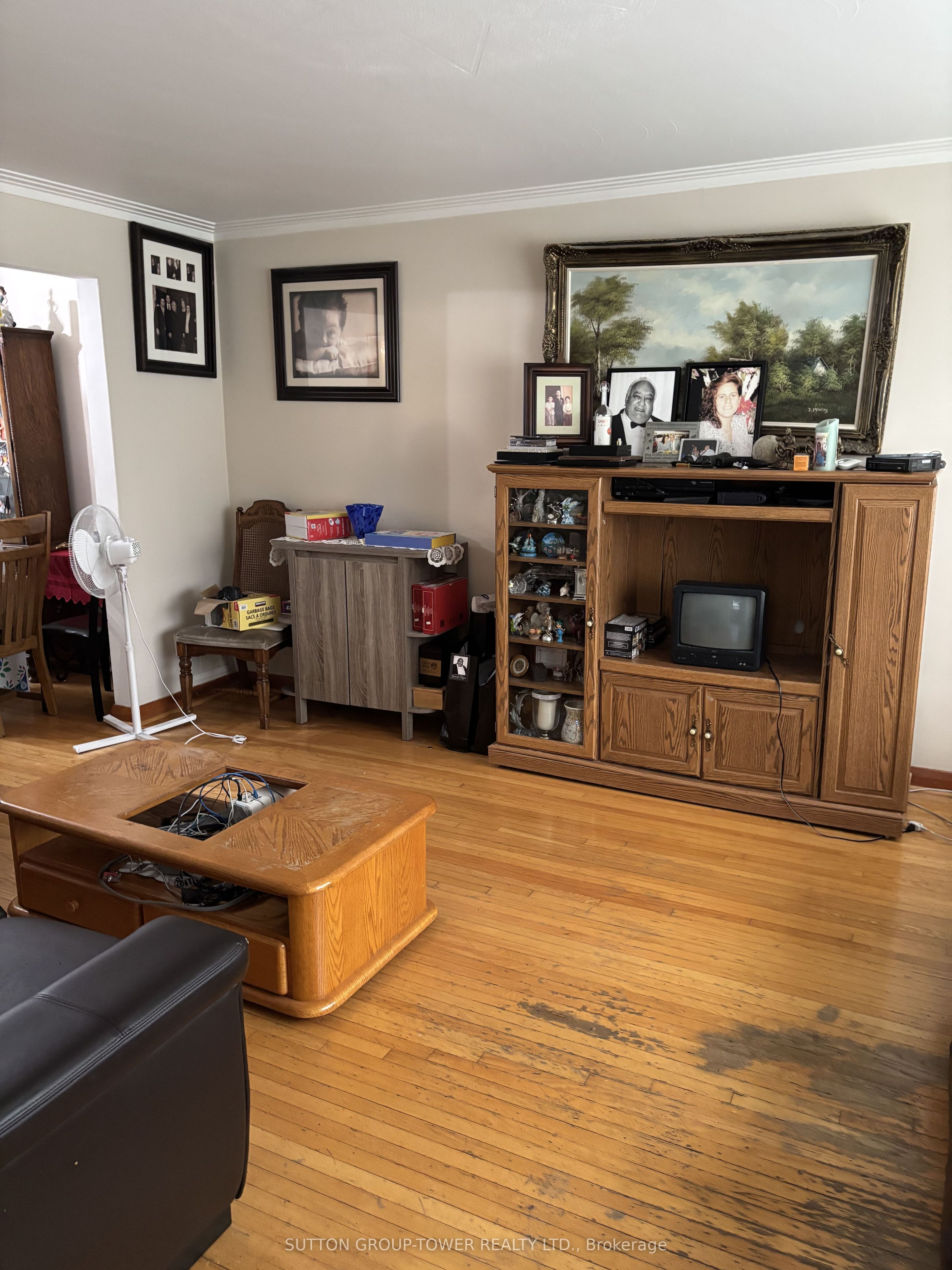 200 Locksley Avenue, Toronto, ON M6B 3N9 photo 5