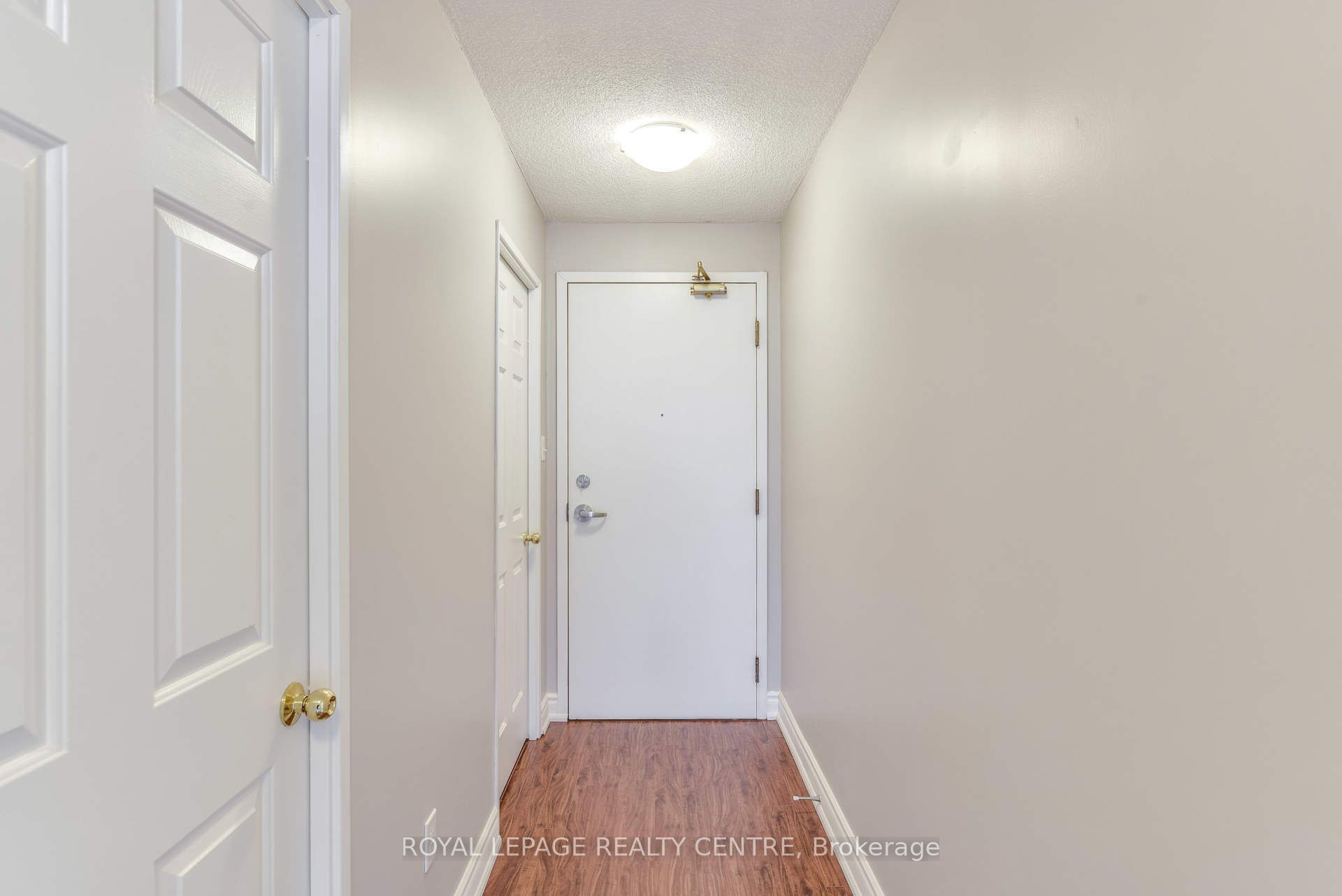 101 Subway Crescent 1901, Toronto, ON M9B 6K4 photo 5