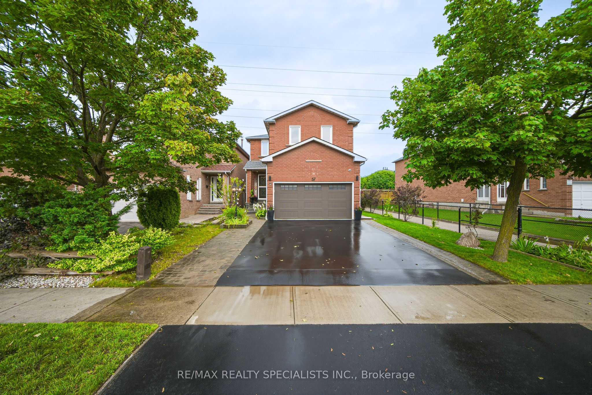 57 Pennsylvania Avenue, Brampton, ON L6Y 4P3 photo 2