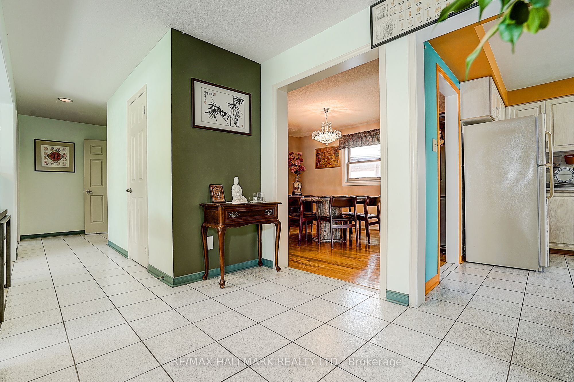 4491 Andiron Court, Mississauga, ON L5V 1C9 photo 4