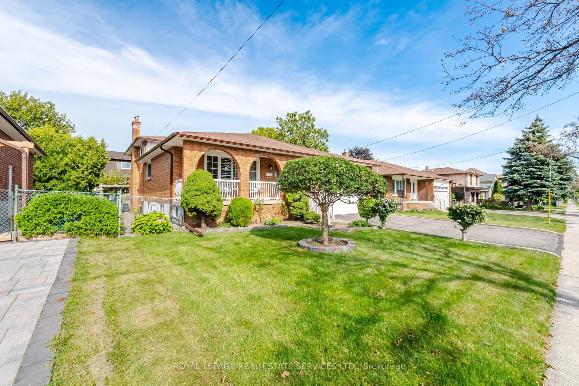 4107 Wilcox Road, Mississauga, ON L4Z 1B8 photo 3