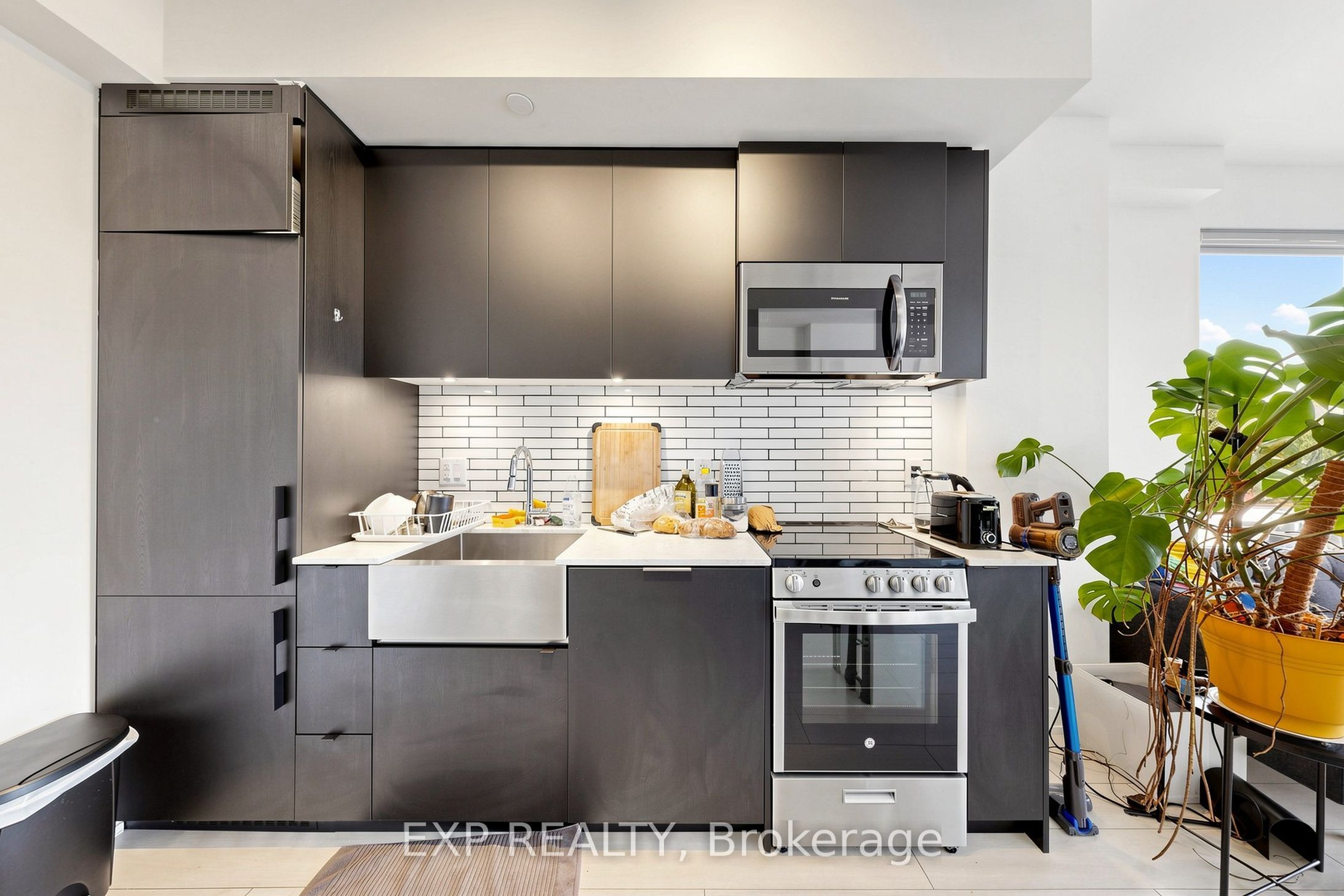 270 dufferin Street 318, Toronto, ON M6C 1A7 photo 5