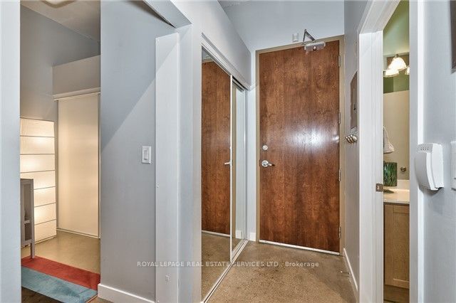 2 Fieldway Road 316, Toronto, ON M8Z 3L1 photo 2