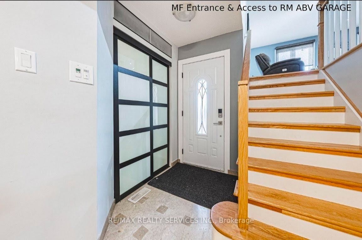 4322 Waterford Crescent, Mississauga, ON L5R 2B3 photo 3