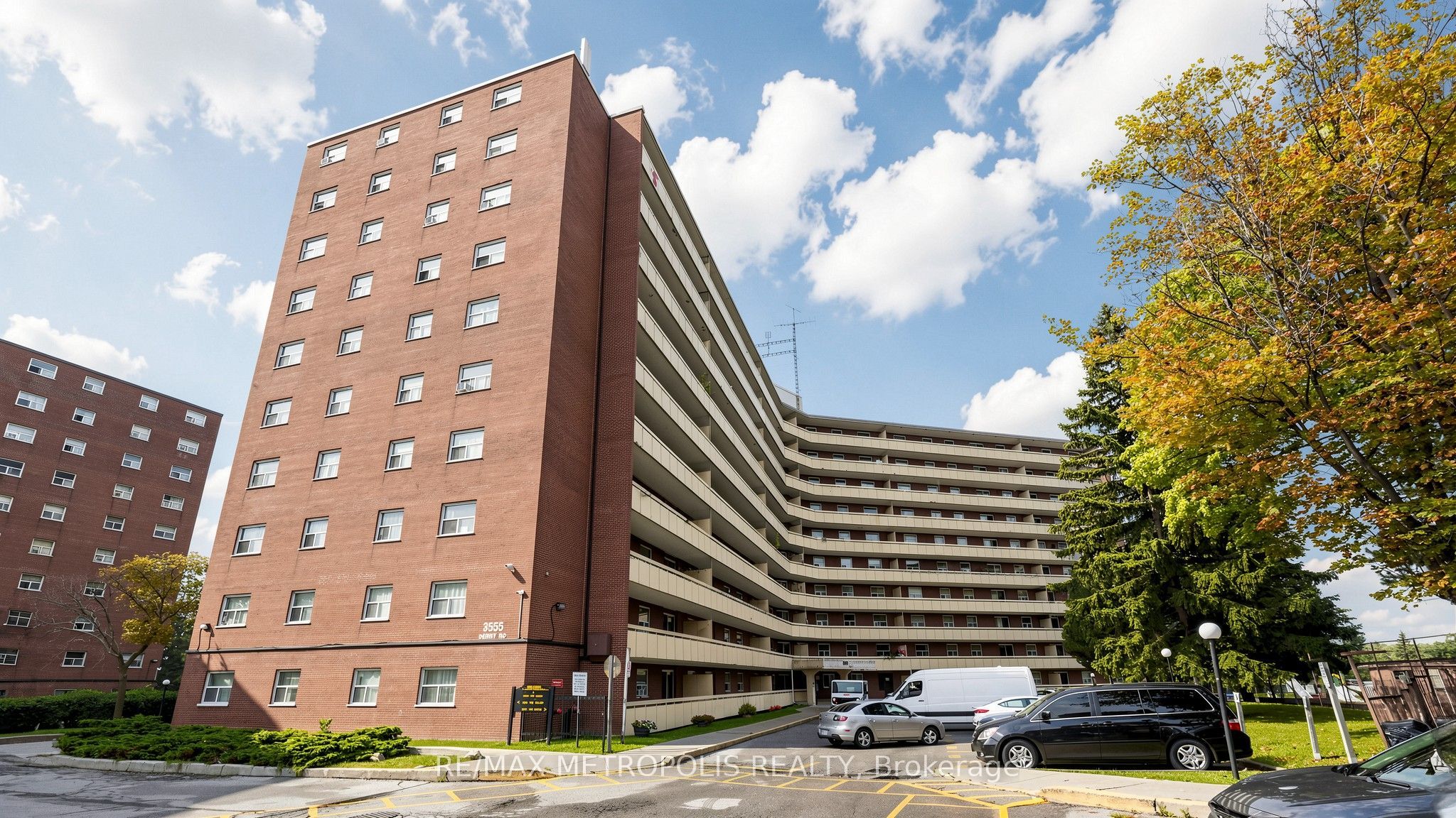3555 Derry Road E 1006, Mississauga, ON L4T 1B2