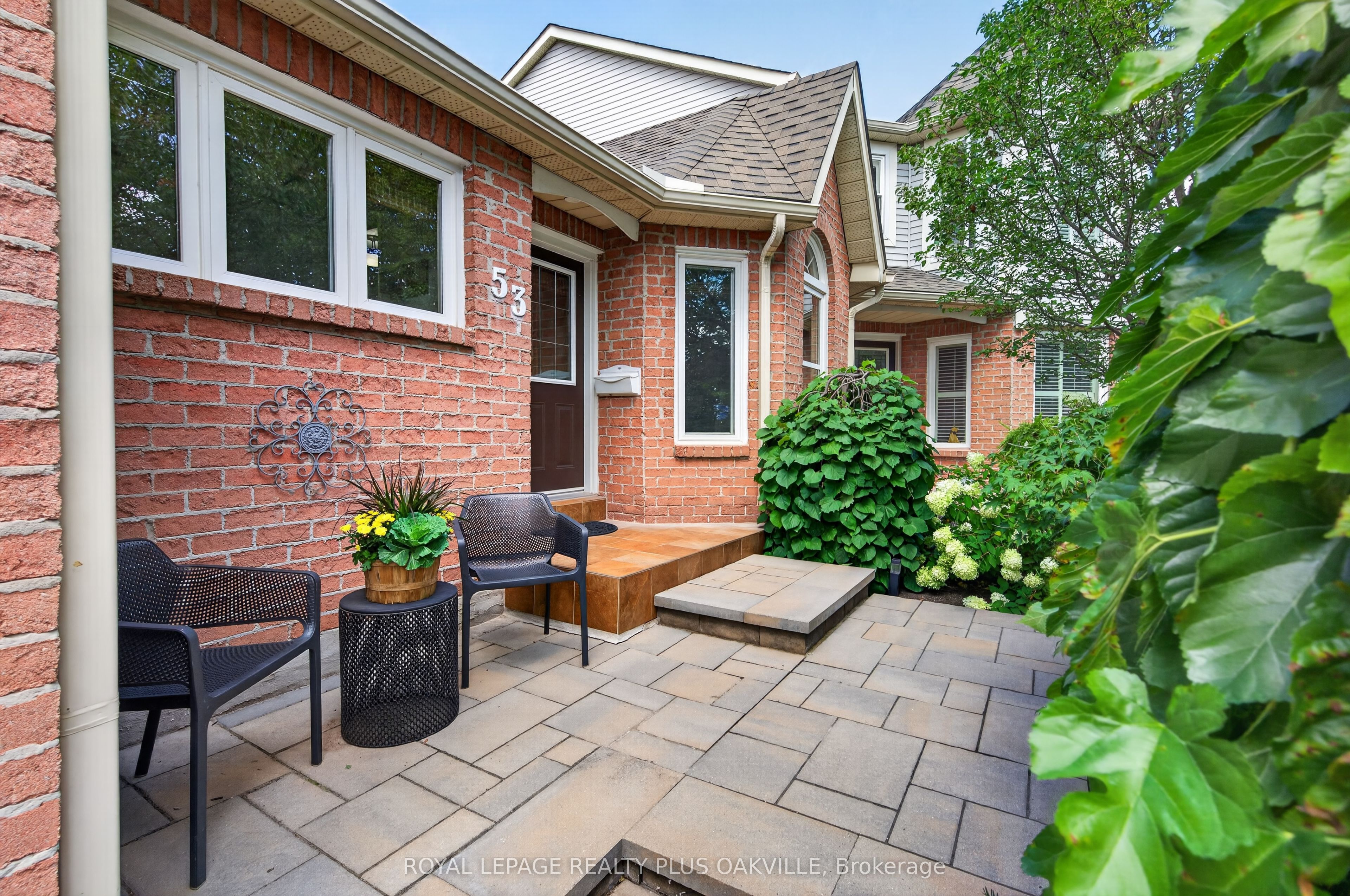 5255 Lakeshore Road 53, Burlington, ON L7L 5X9 photo 2